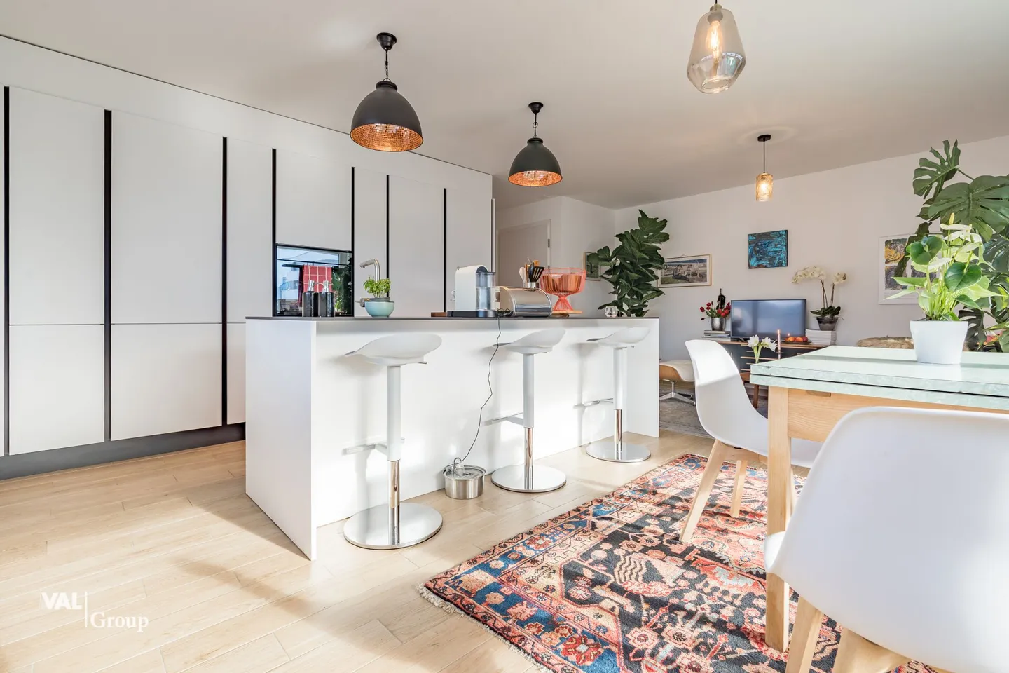 Lumineux 3.5 pièces à Conthey - Photo 3 of 13