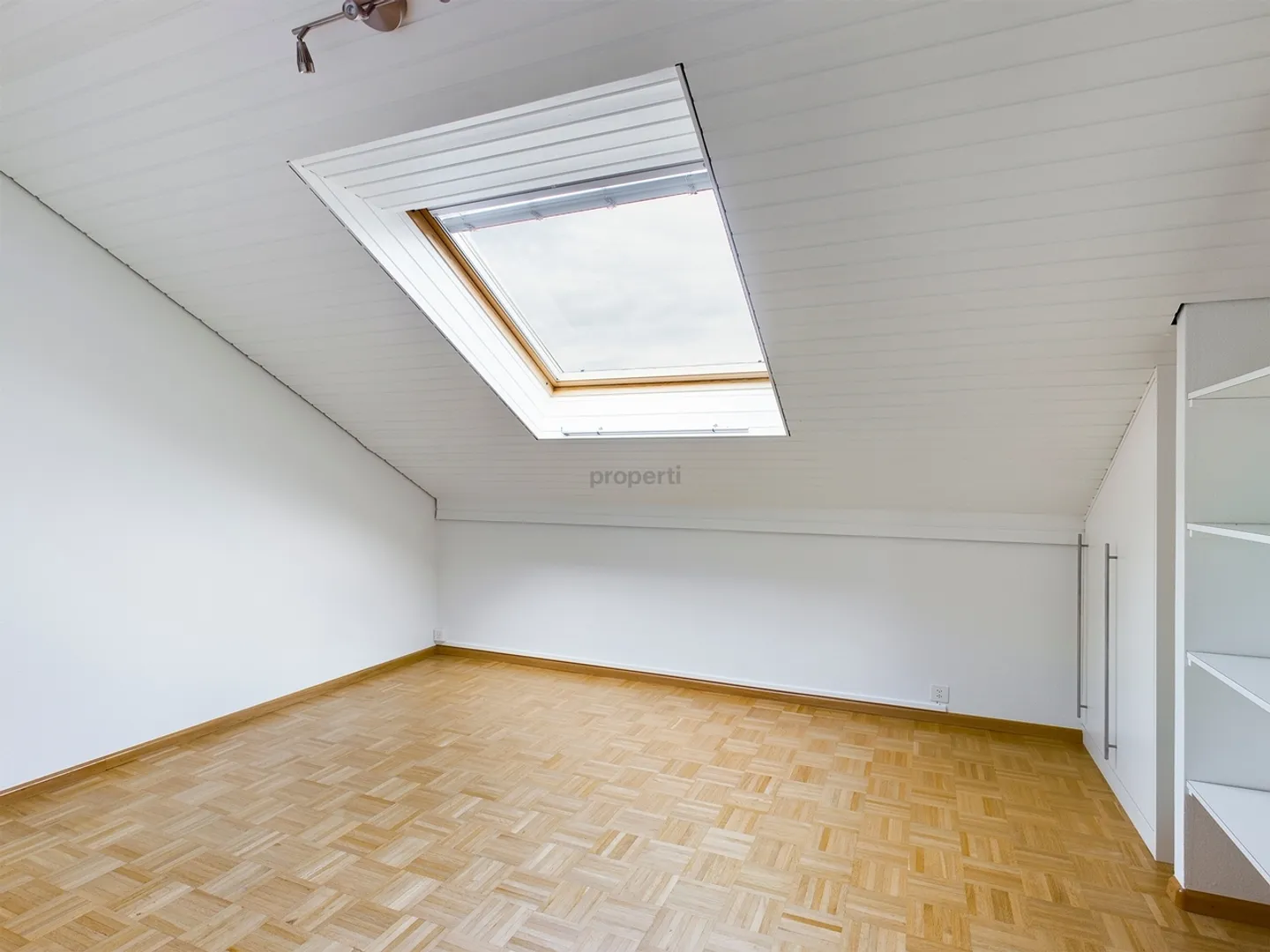 Moderne 3.5-Zimmer-Penthouse in Oberwil - Foto 5 von 7