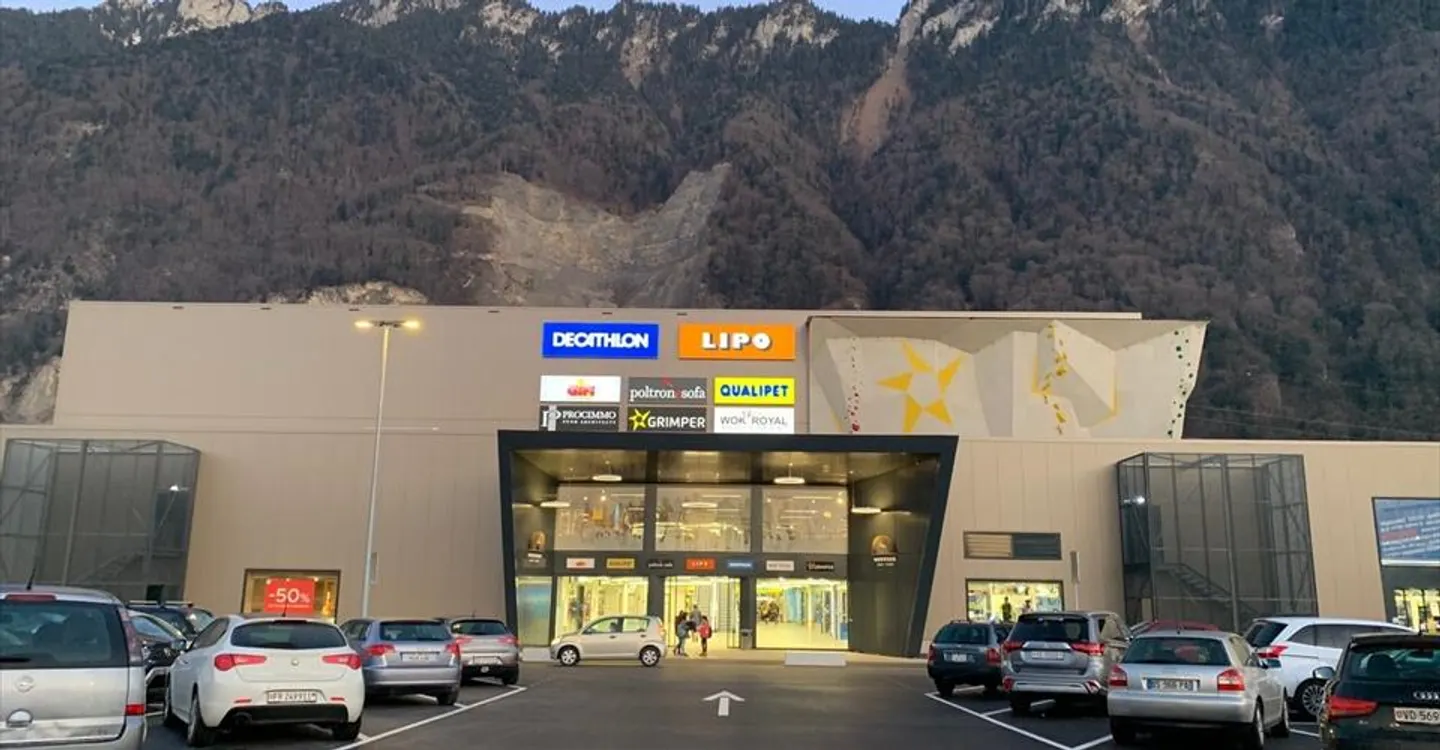 Spazio commerciale 1280m2 - Centro commerciale Rocville - Villeneuve - Foto 2 di 3