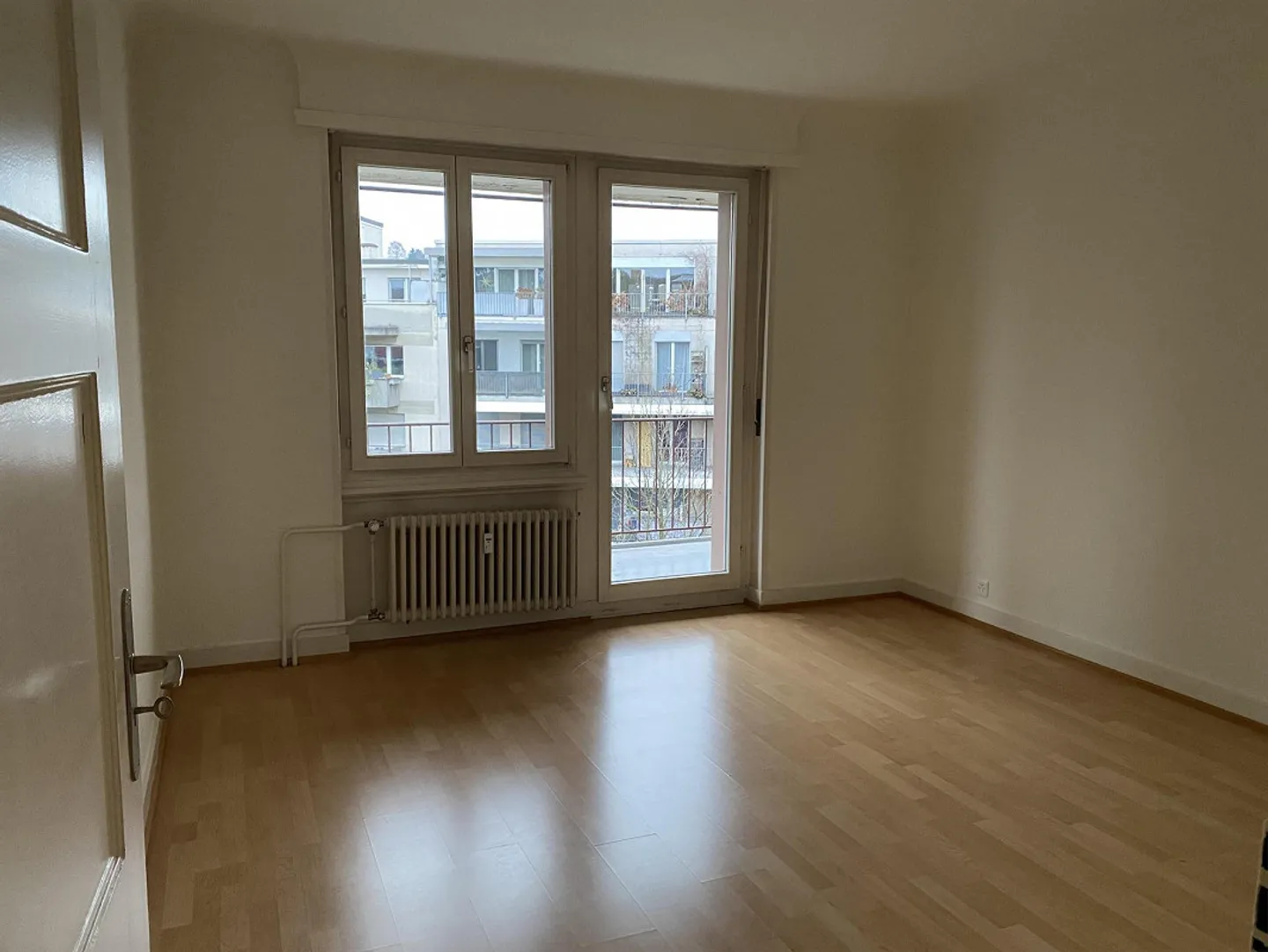 Zona residenziale centrale e tranquilla vicino a Tellplatz - Foto 4 di 10