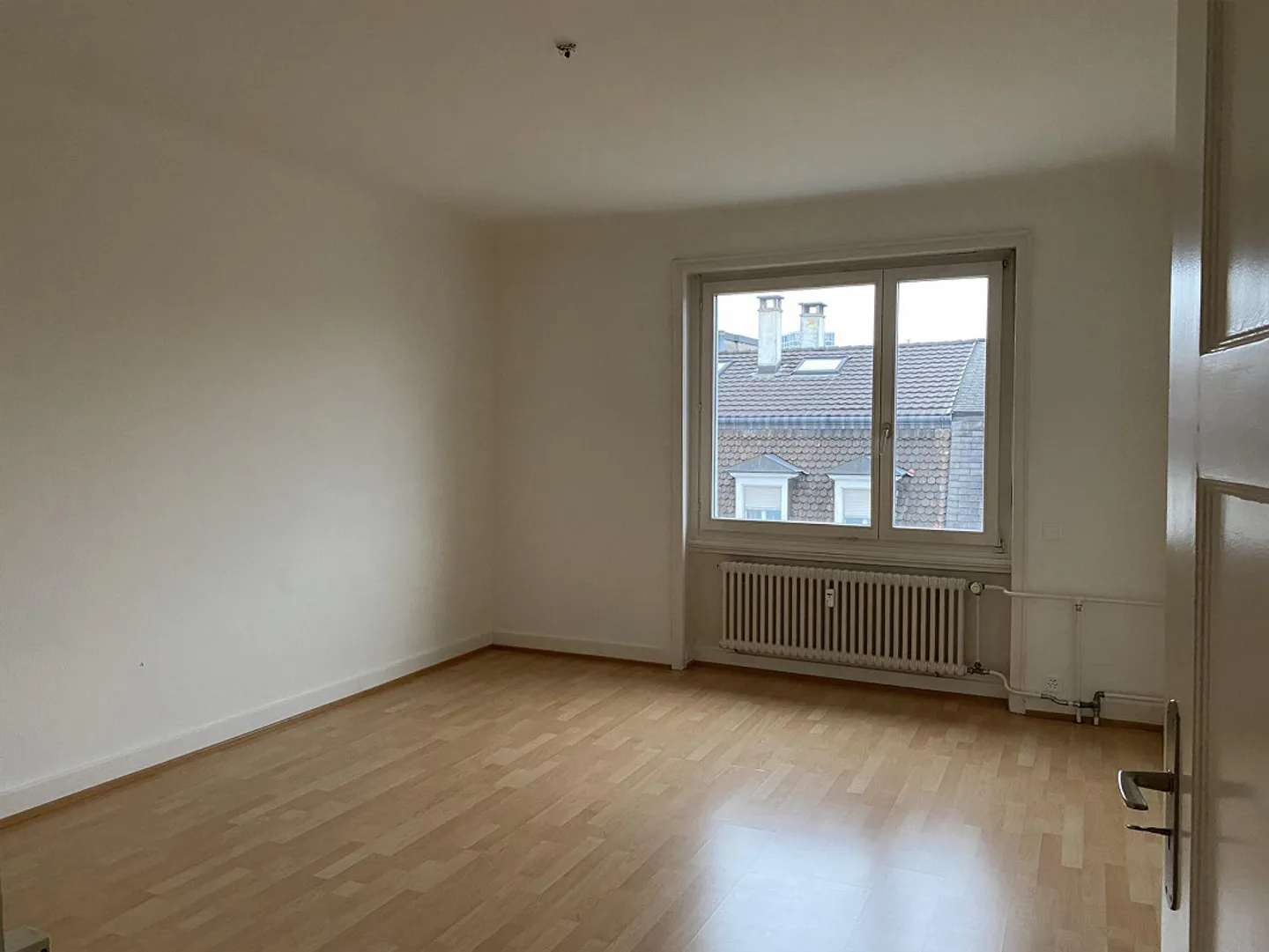 Zona residenziale centrale e tranquilla vicino a Tellplatz - Foto 8 di 10