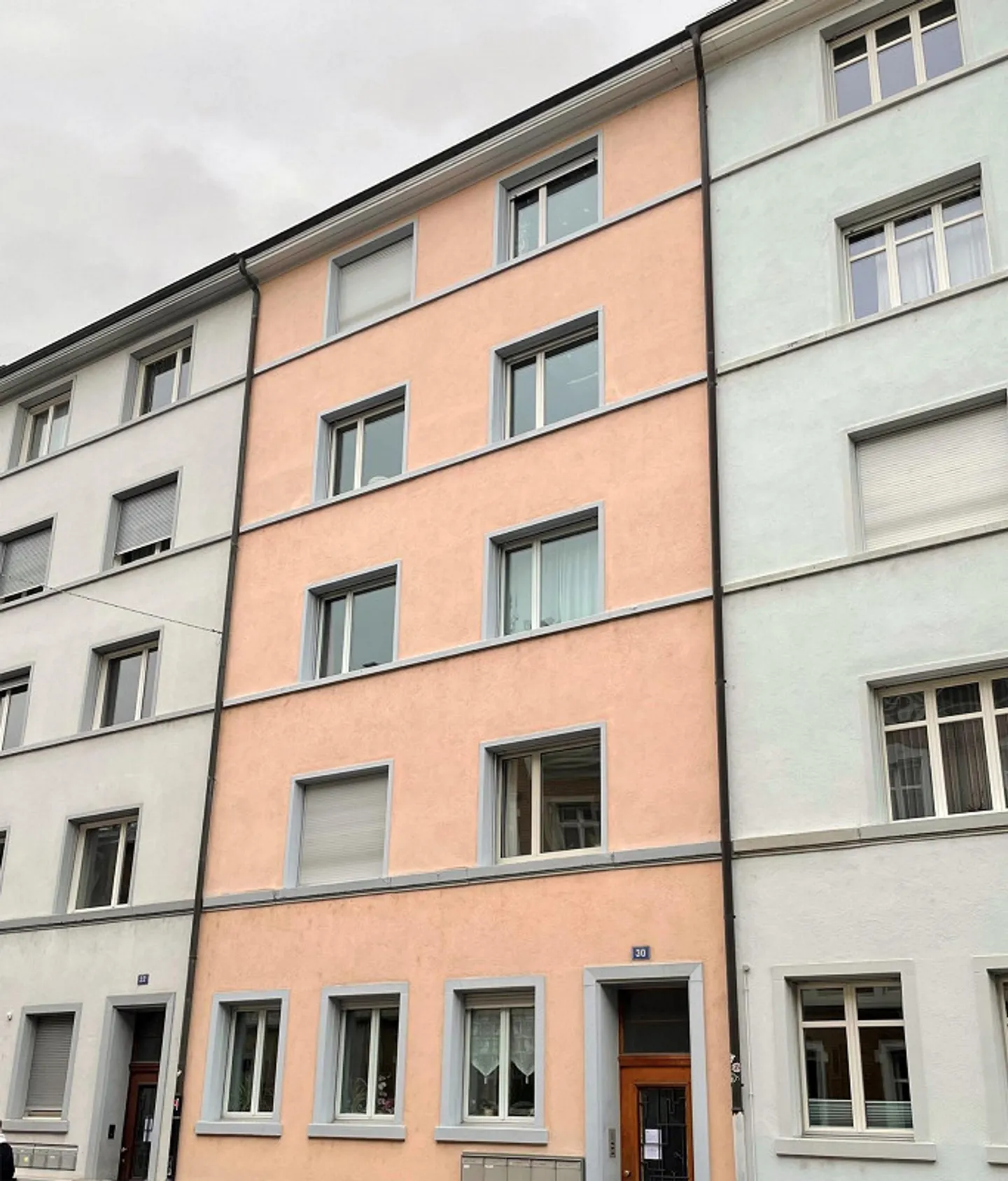 Zona residenziale centrale e tranquilla vicino a Tellplatz - Foto 9 di 10