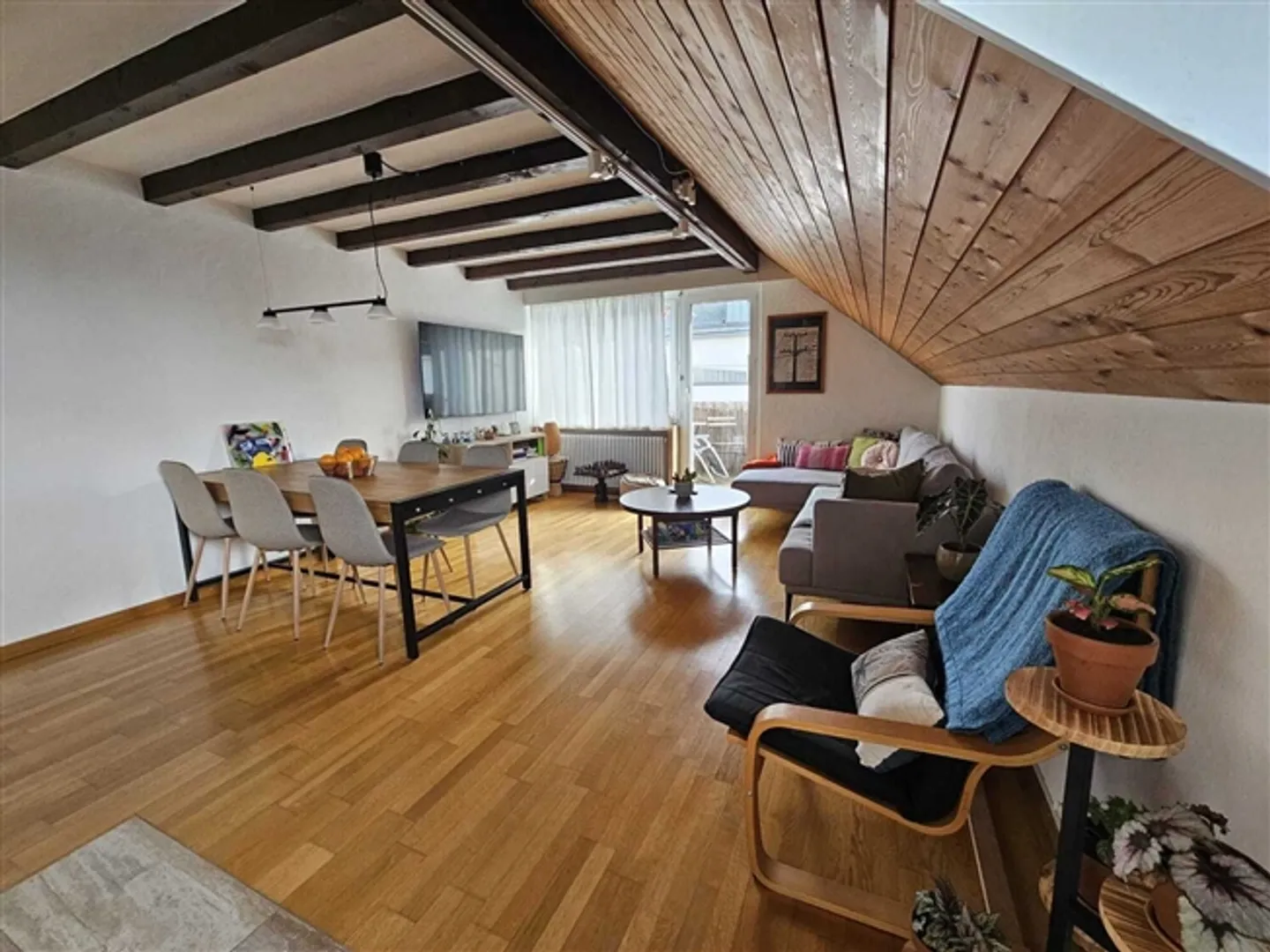 APPARTEMENT 4½ PIÈCES À ST. GALLEN, MEUBLÉ, TEMPORAIRE - Photo 1 sur 10