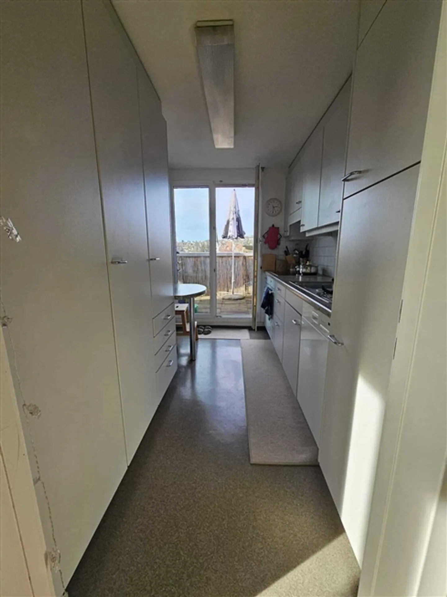 APPARTEMENT 4½ PIÈCES À ST. GALLEN, MEUBLÉ, TEMPORAIRE - Photo 3 sur 10