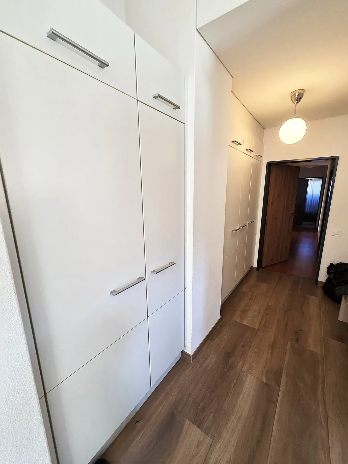 Splendido attico di 5.5 locali con piscina ad Arbedo-Castione - Foto 15 von 22
