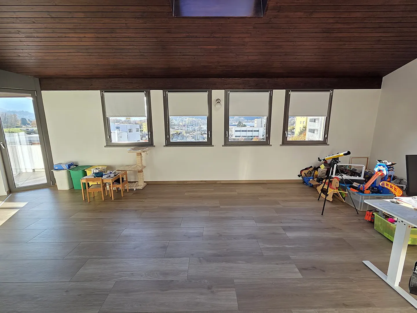 Splendido attico di 5.5 locali con piscina ad Arbedo-Castione - Foto 21 von 22