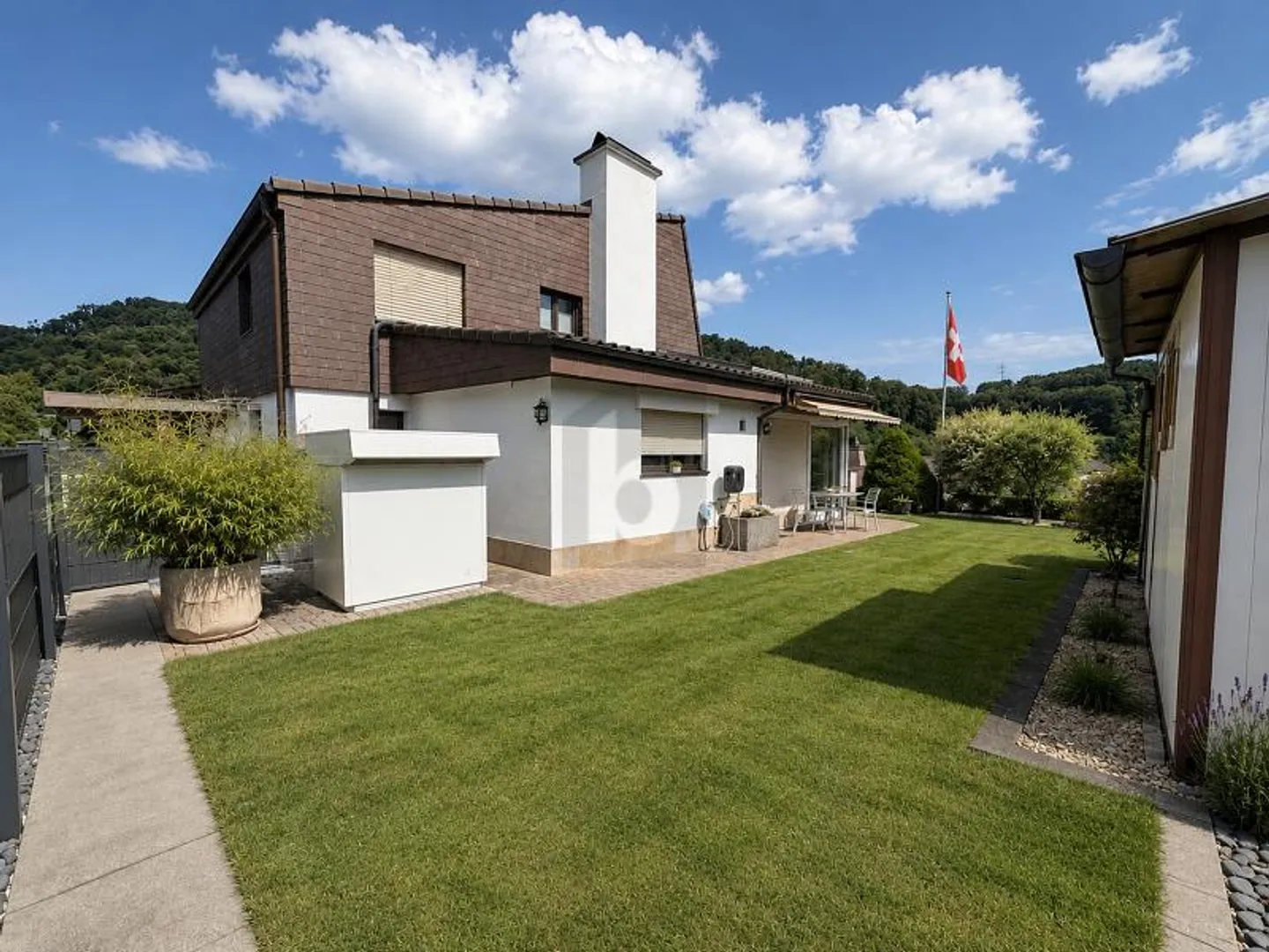 Calme, lumineux avec jardin et vue - Photo 1 sur 6
