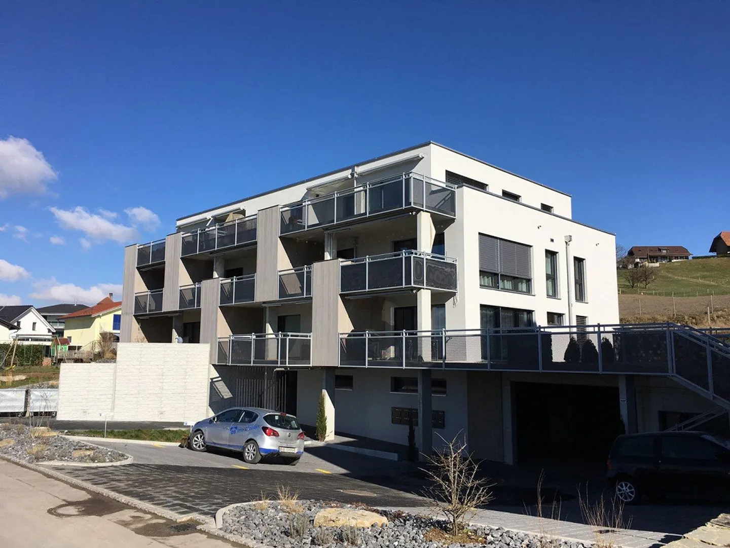 Votre appartement lumineux avec un grand balcon et vue panoramique ! - Photo 1 sur 10
