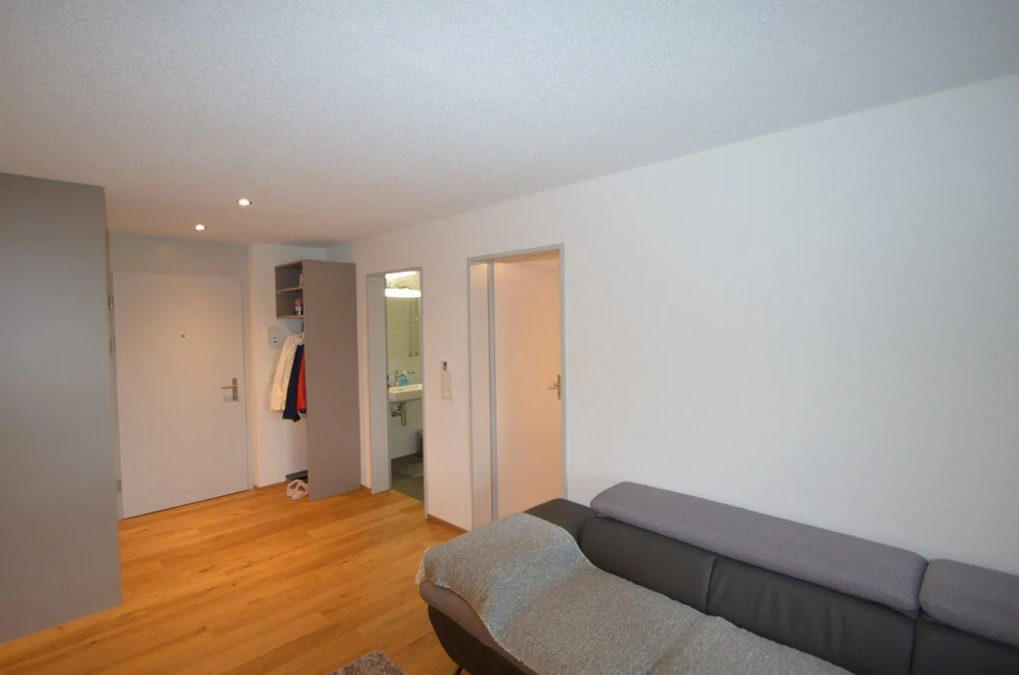 Votre appartement lumineux avec un grand balcon et vue panoramique ! - Photo 4 sur 10