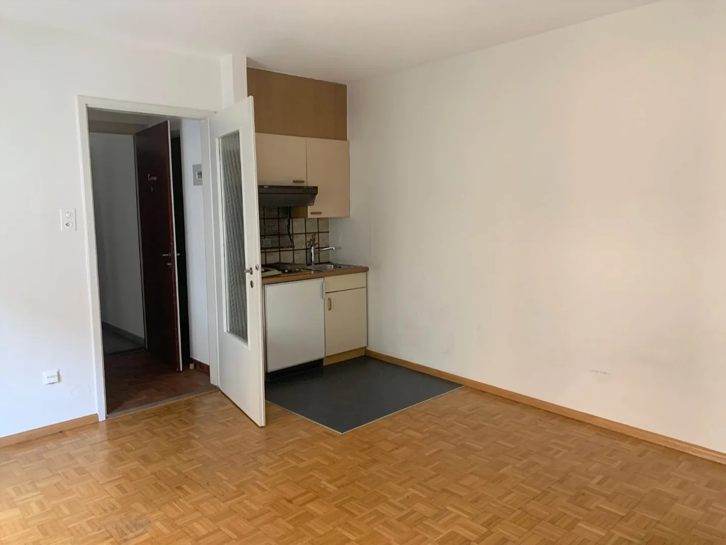 Charmante Wohnung in Basel - Foto 2 von 3