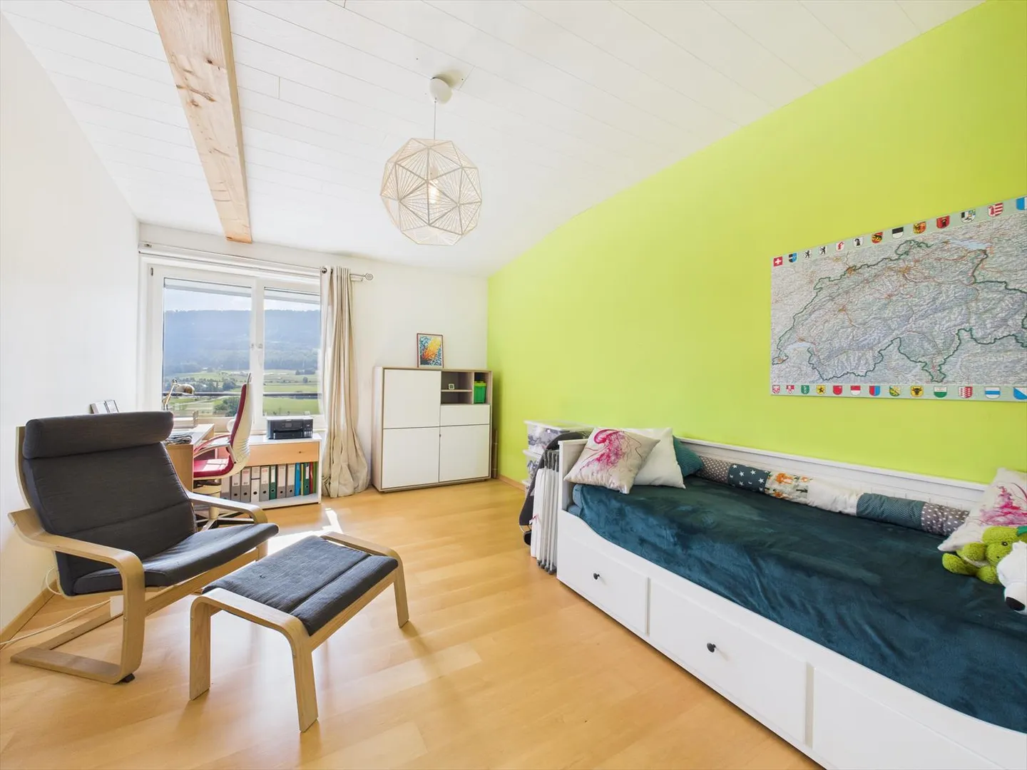 Villa indipendente con due appartamenti, grande giardino e vista libera a Vallorbe - Foto 5 di 16