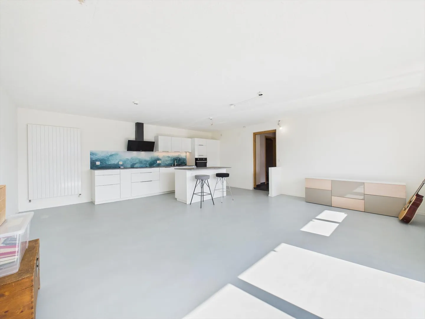 Villa indipendente con due appartamenti, grande giardino e vista libera a Vallorbe - Foto 12 di 16