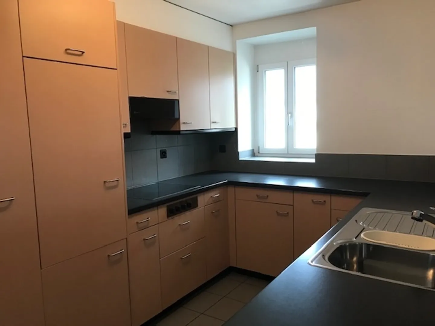 Appartement de 3.5 pièces avec grand balcon - Photo 3 sur 13