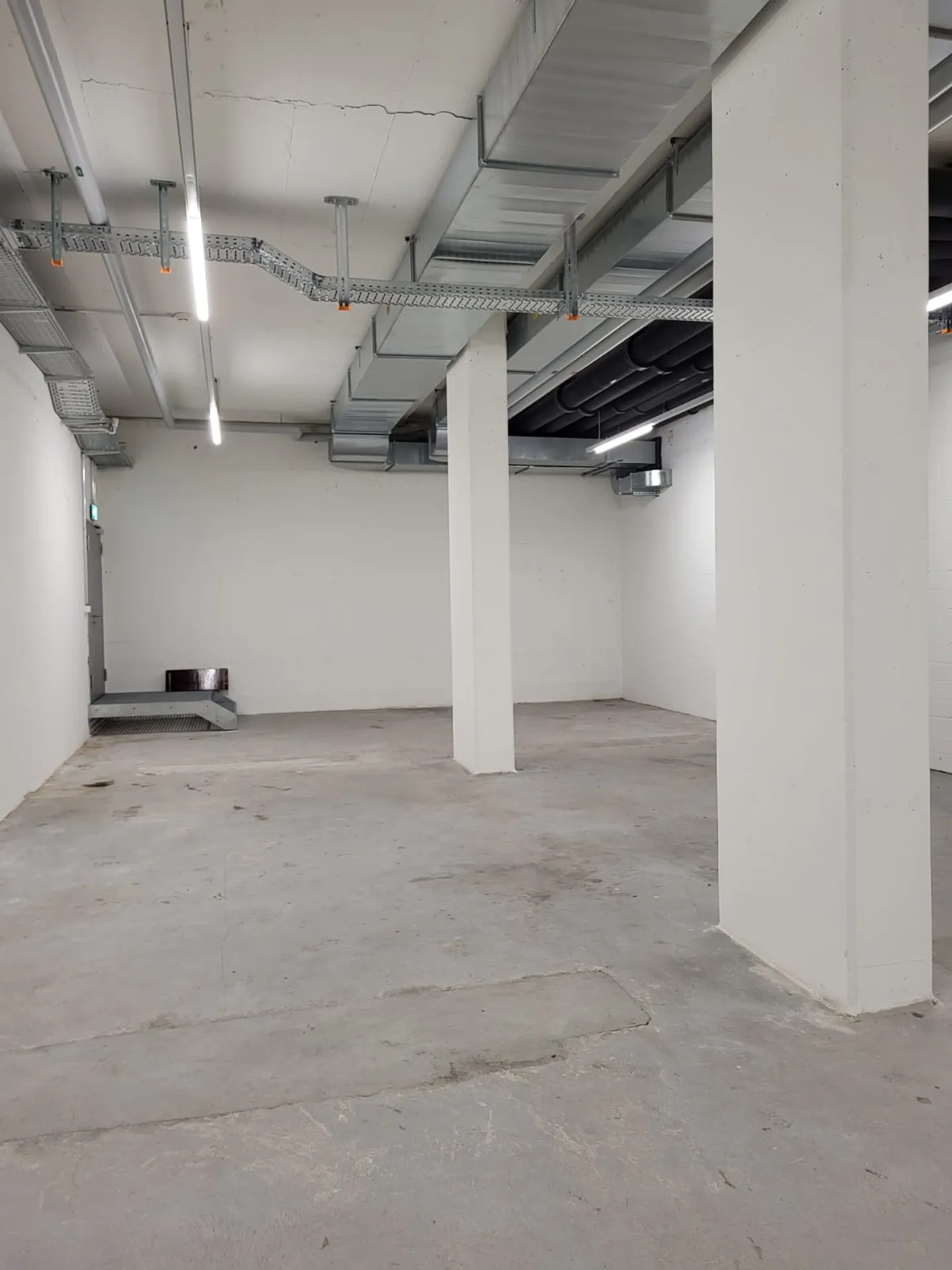 148 m2 Lagerfläche - Foto 5 von 6