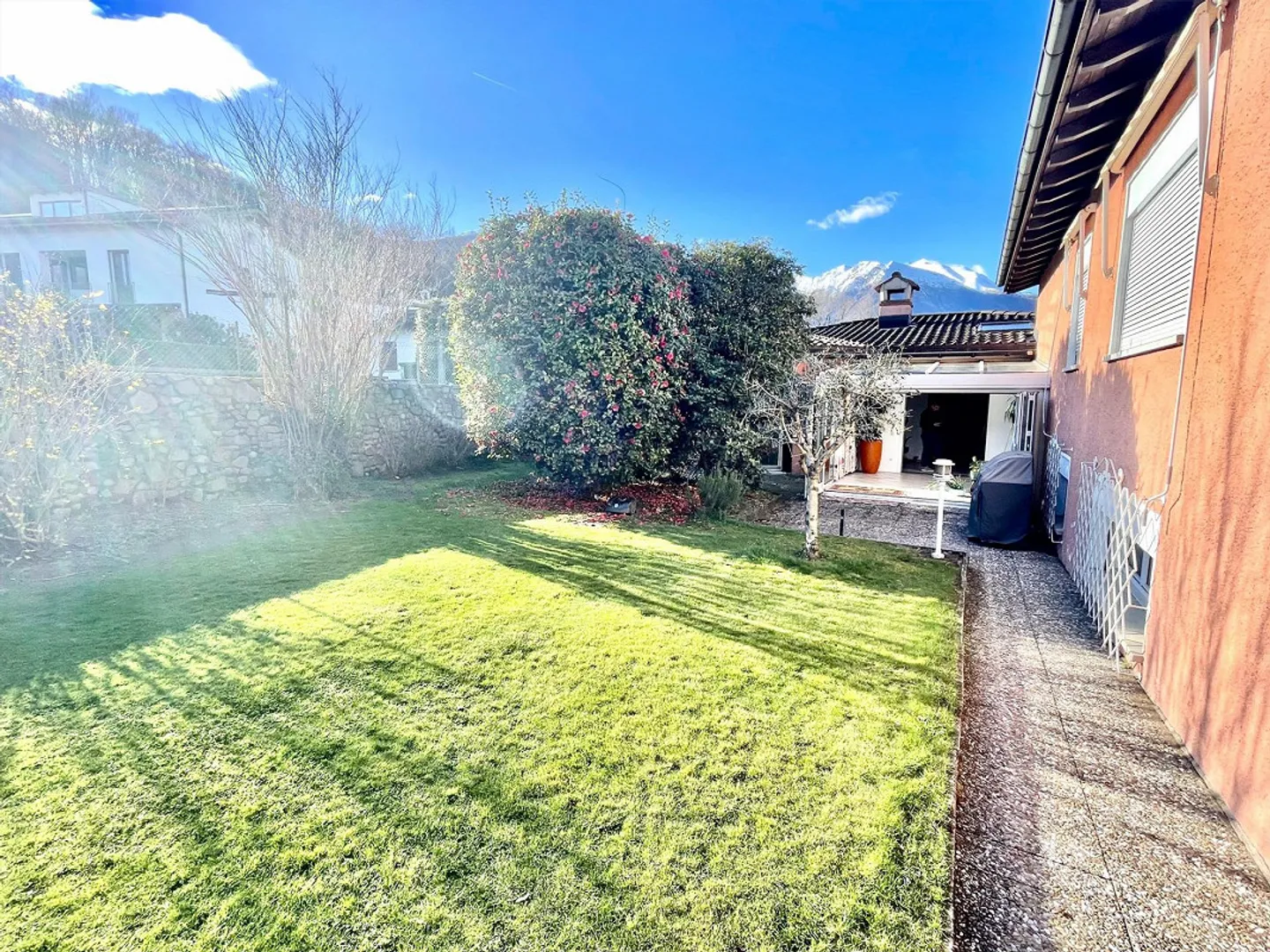 Beautiful house with 5.5 rooms and a large garden in Origlio - Photo 4 of 13