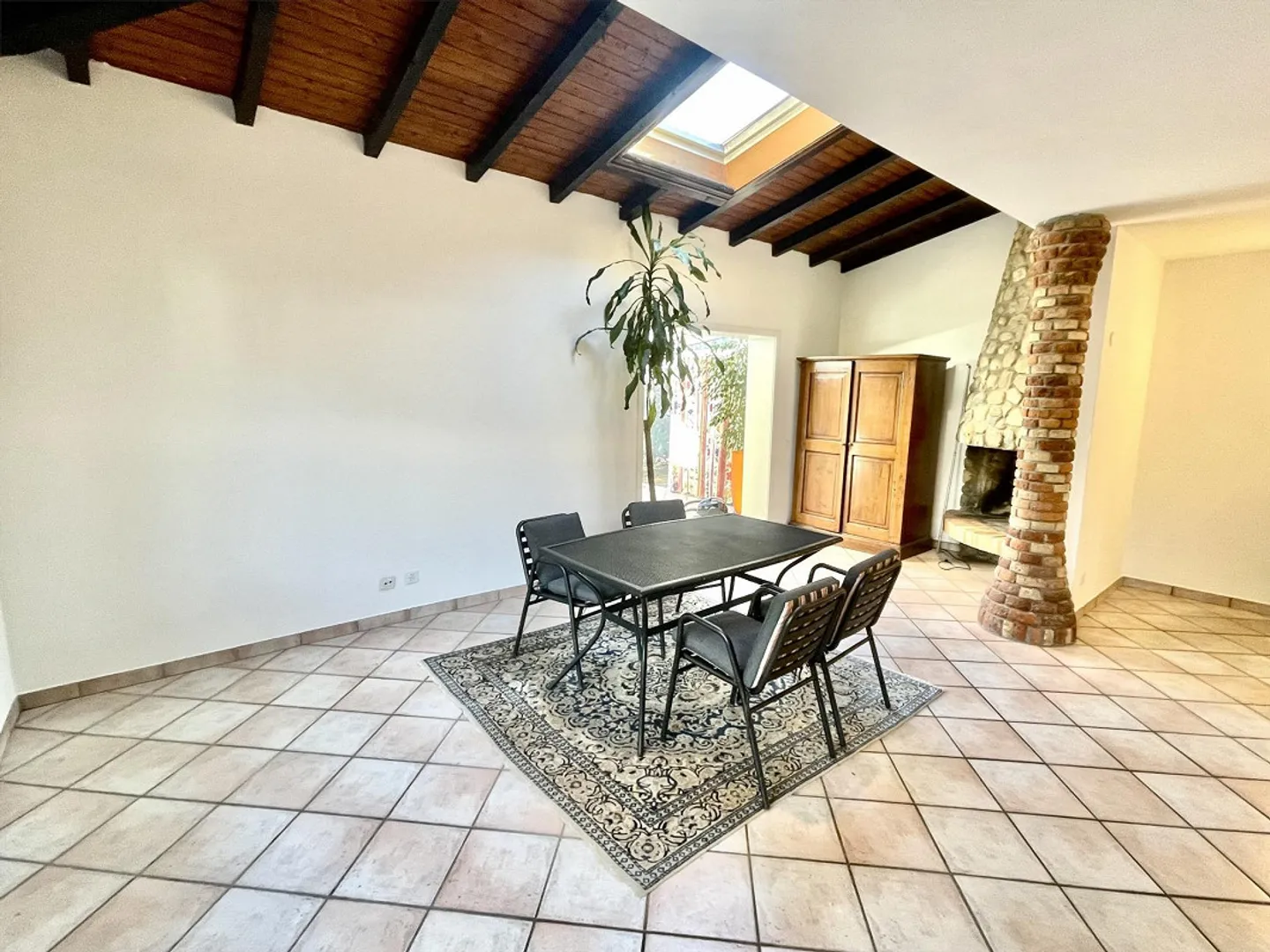 Beautiful house with 5.5 rooms and a large garden in Origlio - Photo 9 of 13