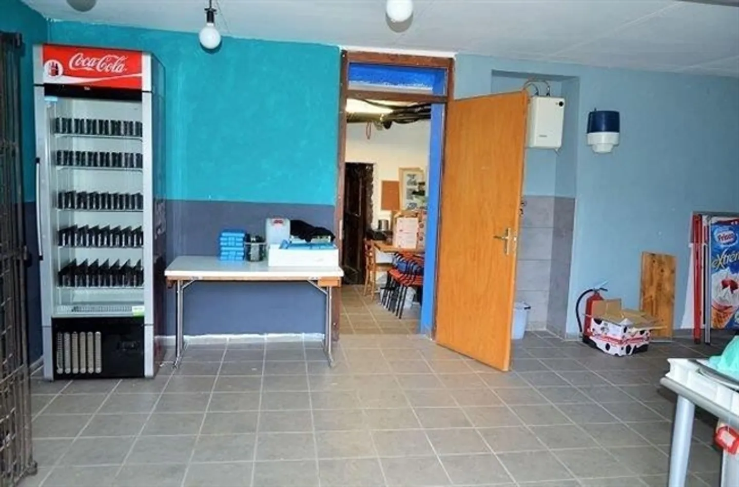 «Trattoria con grande terrazza, giardino e posti o casa di 5 locali / Trattoria mit Terrasse oder umbaubar in ein 5-Zimmer-Haus» - Foto 12 di 20