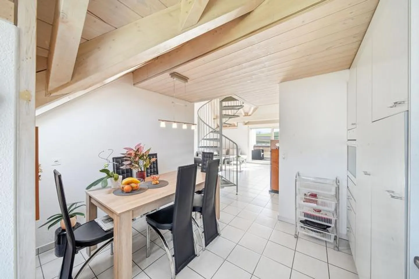 Geräumige Wohnung mit Galerie - Foto 1 von 8