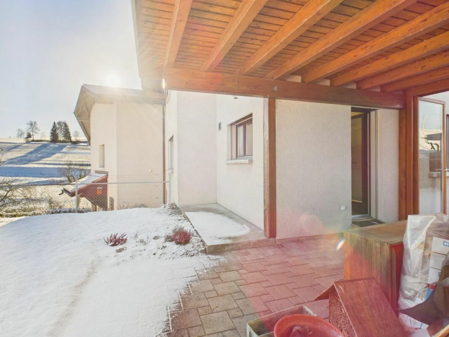 Casa unifamiliare al margine del villaggio e direttamente adiacente alla zona agricola - Foto 6 di 30