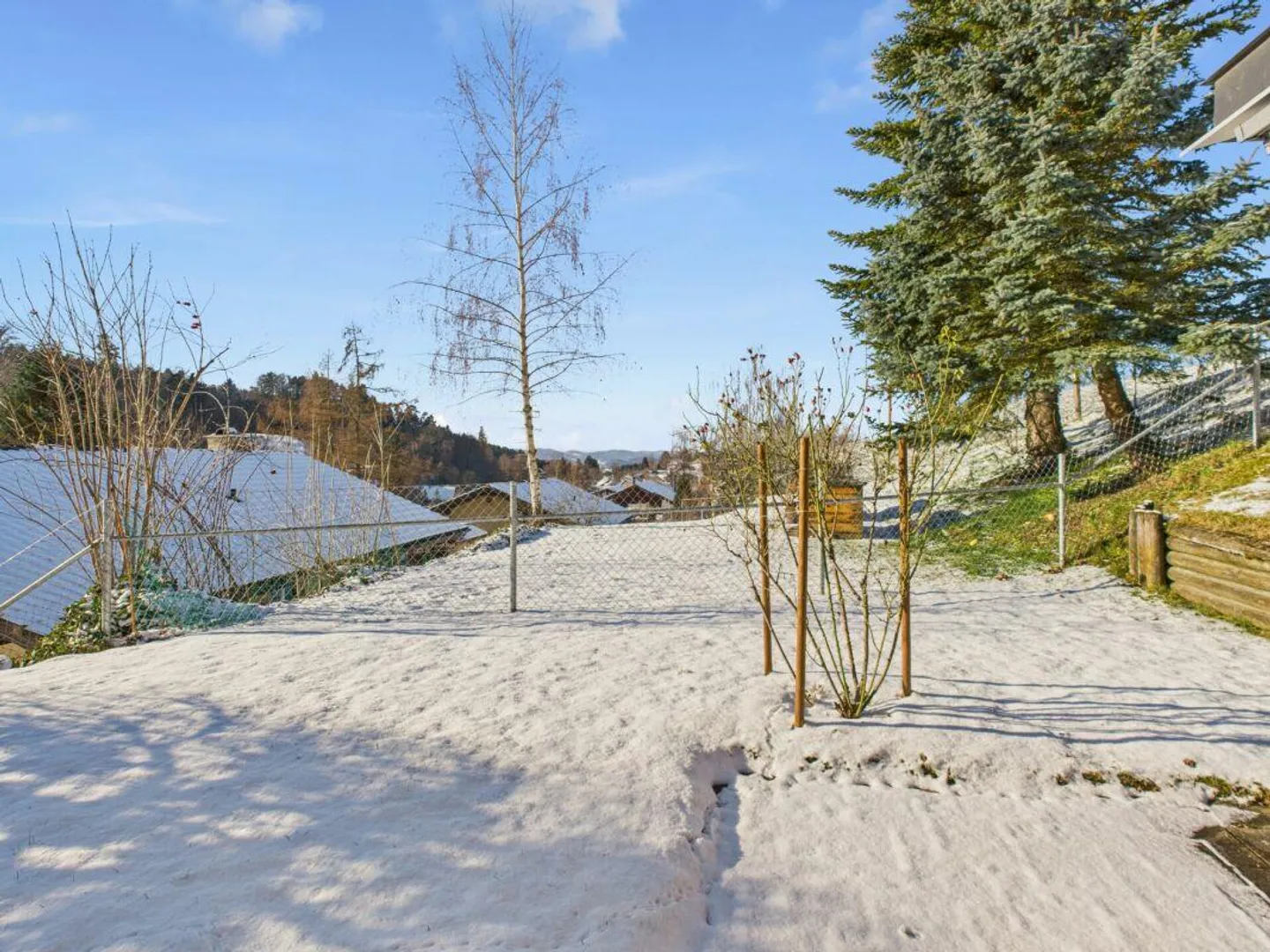 Casa unifamiliare al margine del villaggio e direttamente adiacente alla zona agricola - Foto 11 di 30