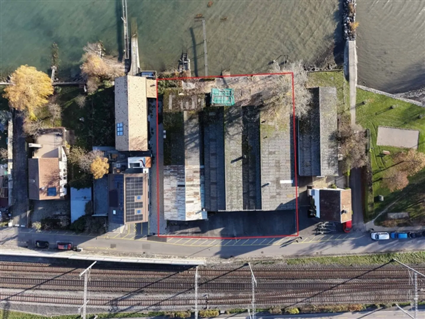 Terrain à bâtir au bord du lac - Photo 5 sur 5