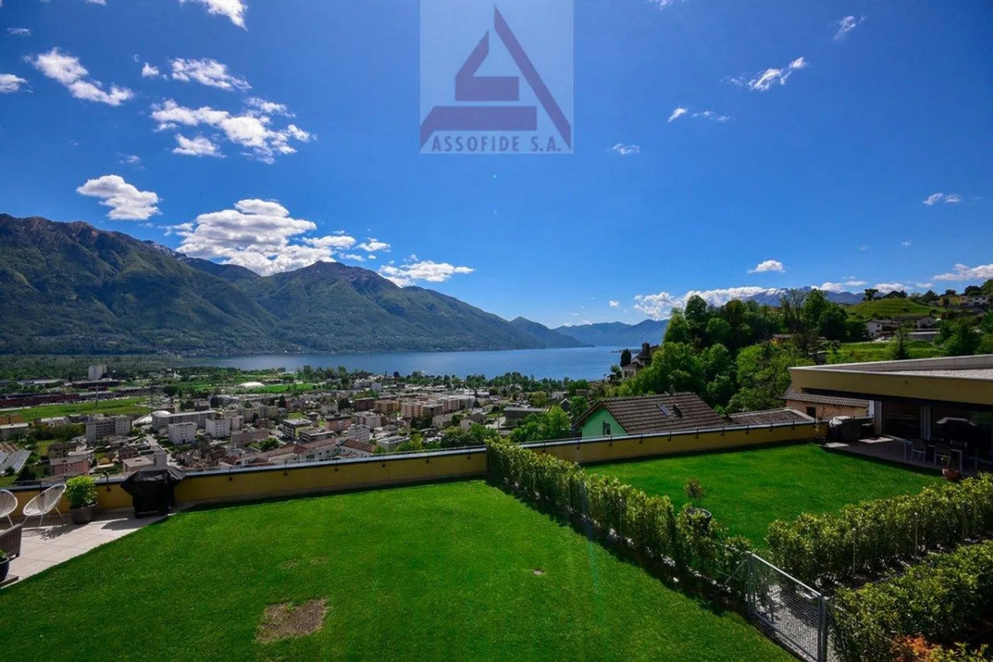 Modernes Apartment mit Seeblick - Foto 1 von 7