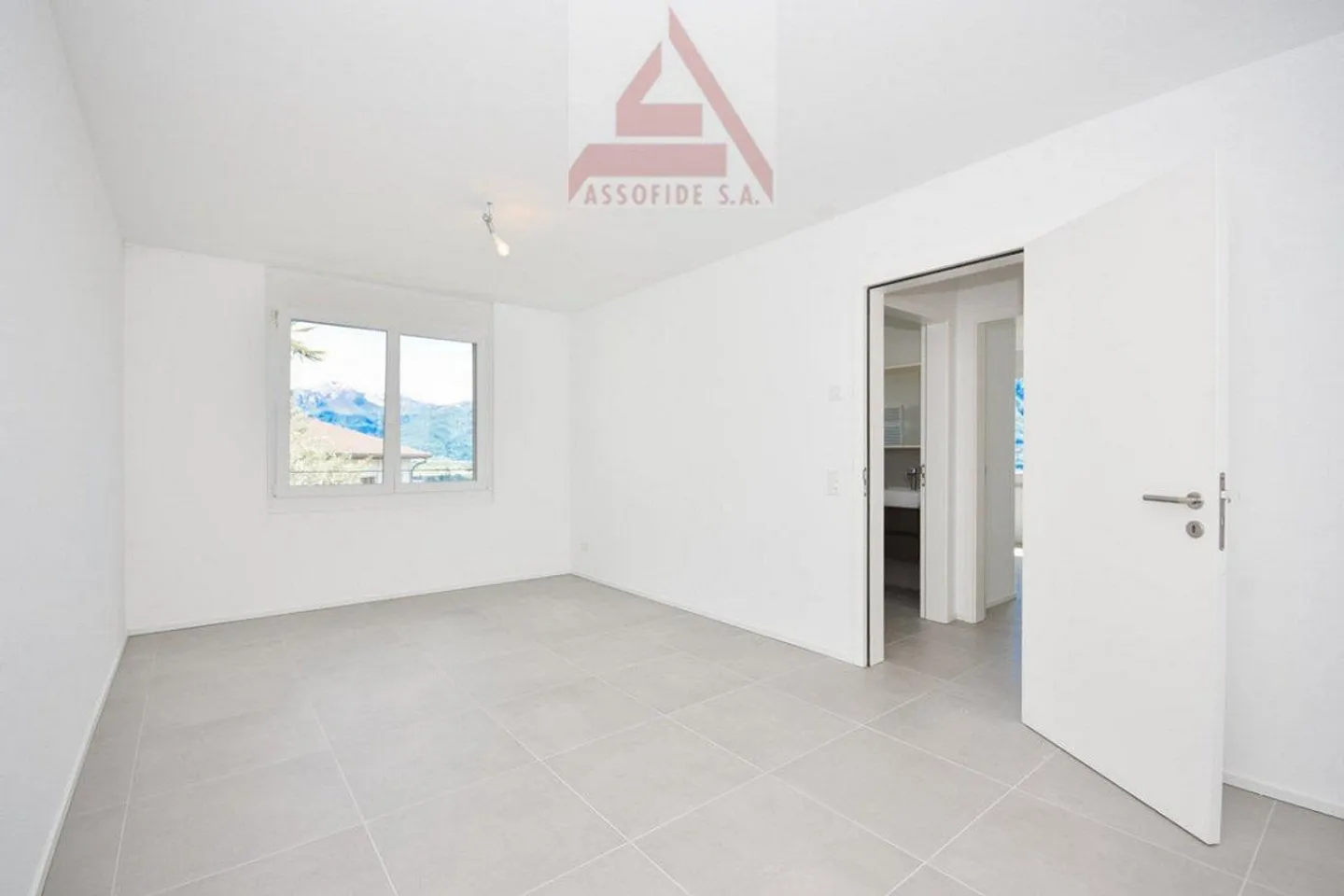 Modernes Apartment mit Seeblick - Foto 4 von 7