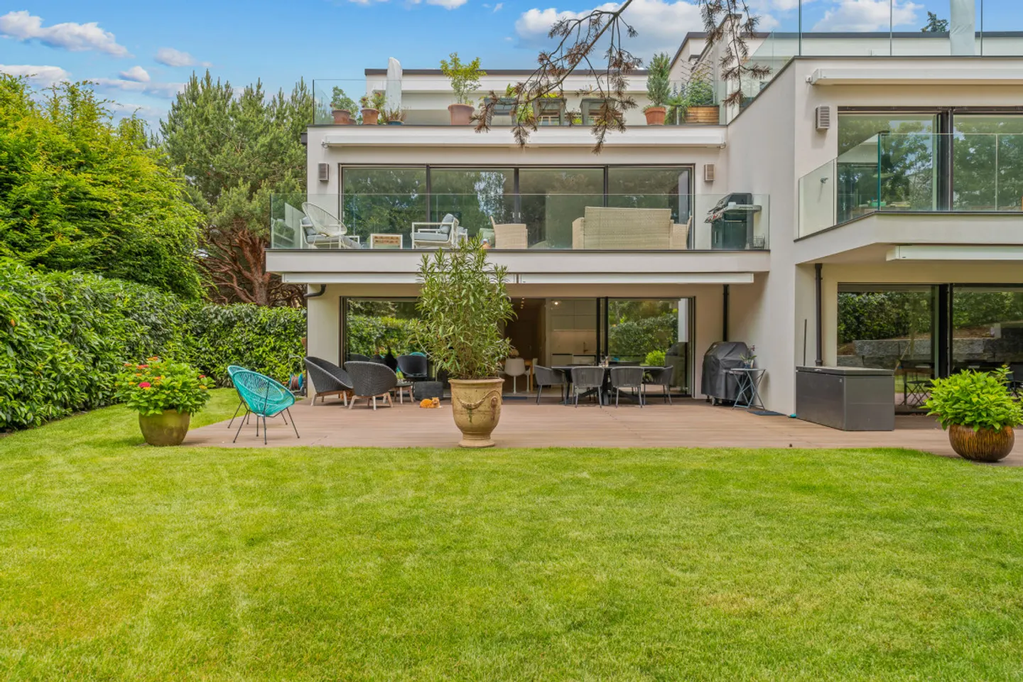 Appartement de Luxe avec Jardin Privé - Photo 2 sur 10