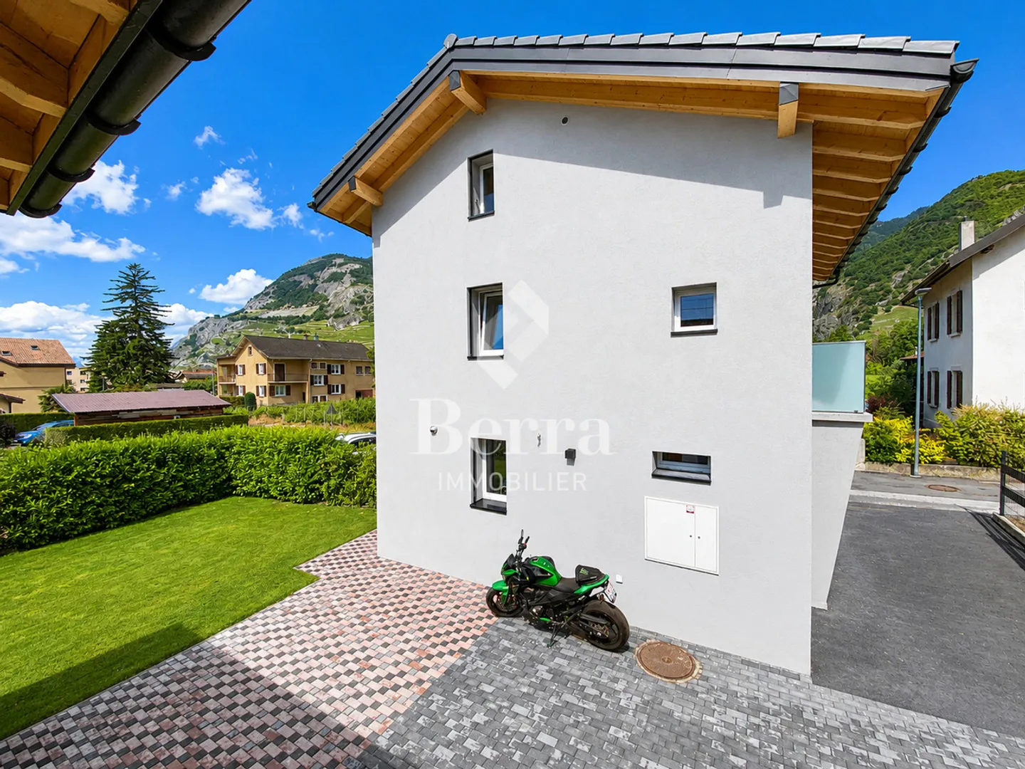 Maison rénovée à Ardon - Photo 2 sur 16