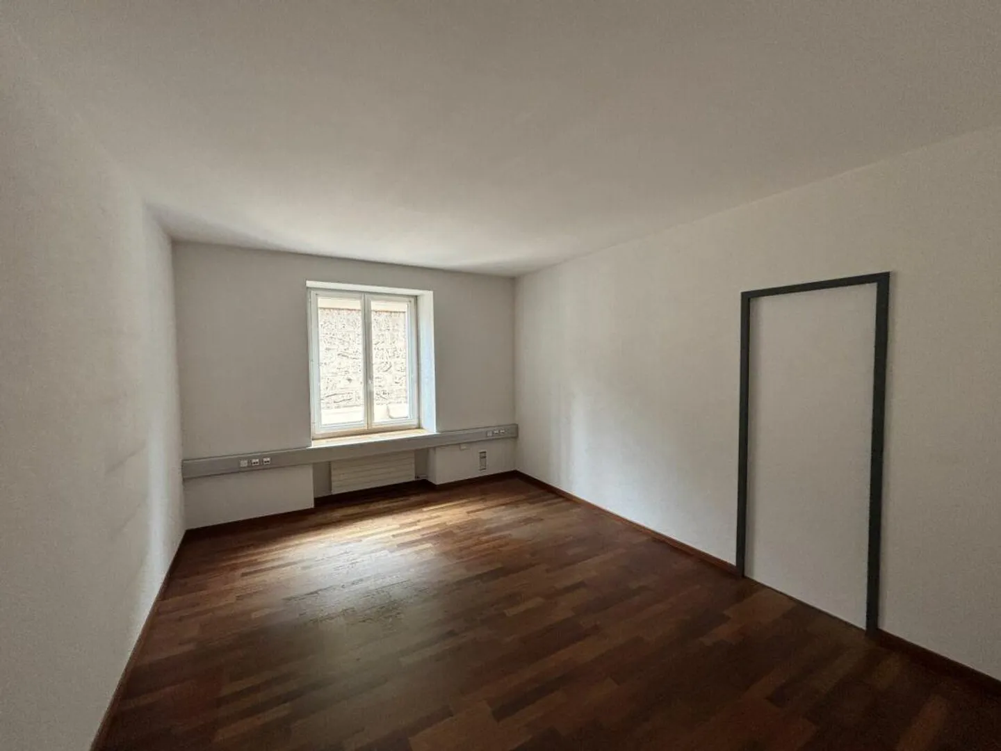 208 m2 Office in the Heart of Lausanne - Photo 6 of 9