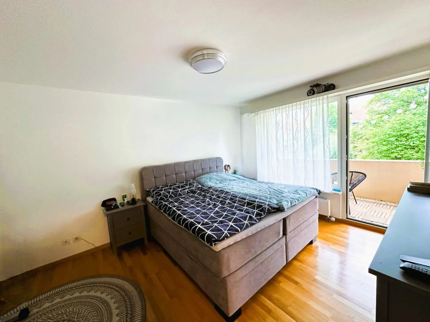 Your Place to Flourish! 4.5-Room Apartment with Fireplace & Playground - Photo 11 of 16