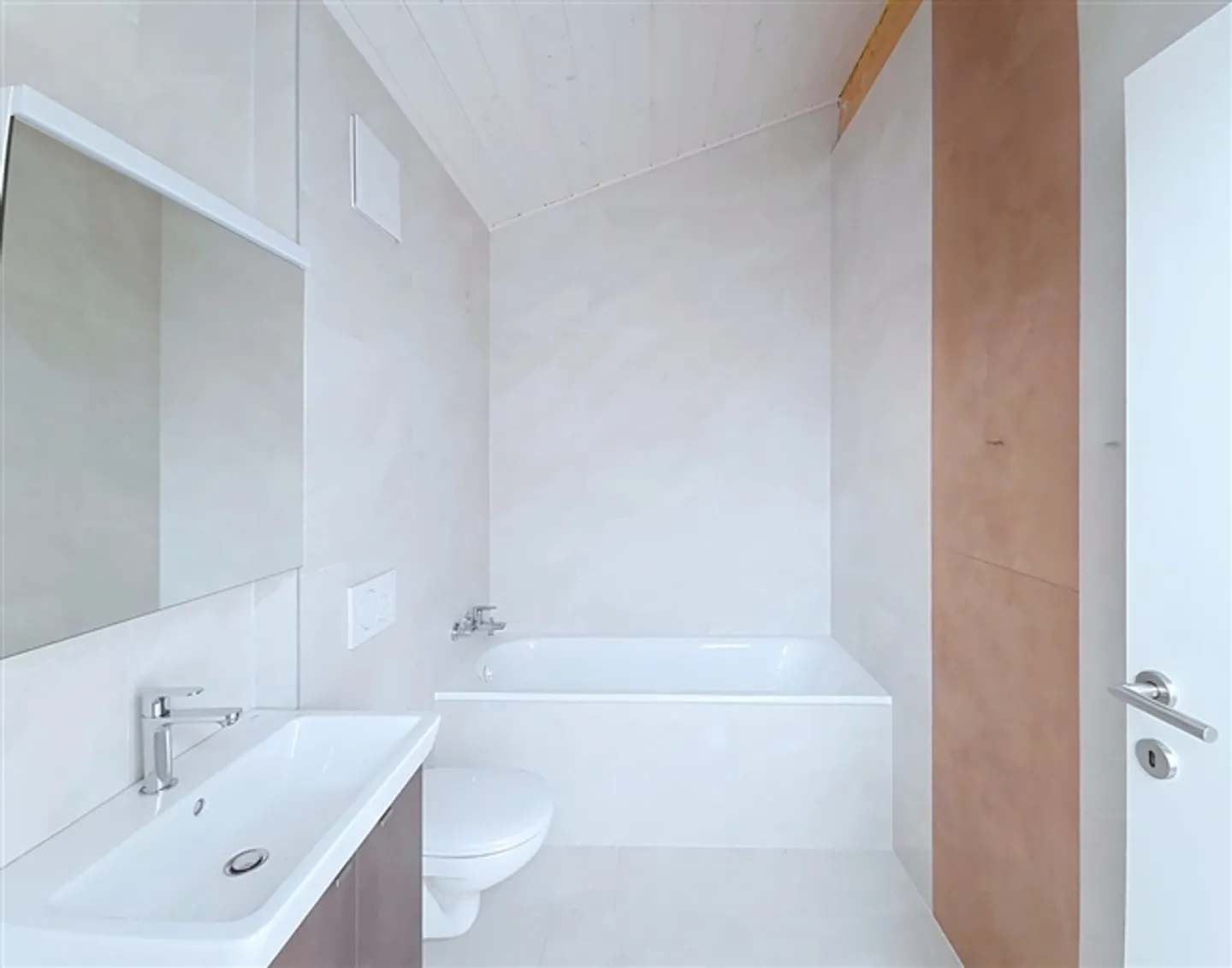 «Außergewöhnliches Haus zwischen Natur und zeitgenössischer Stadt in der Nähe von Riaz» - Foto 8 von 14