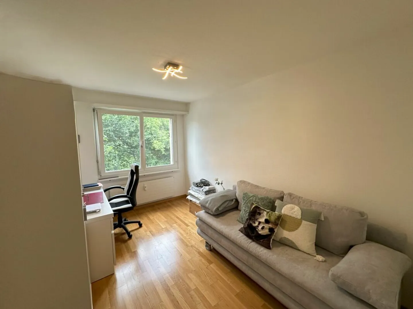 Your Place to Flourish! 4.5-Room Apartment with Fireplace & Playground - Photo 12 of 16