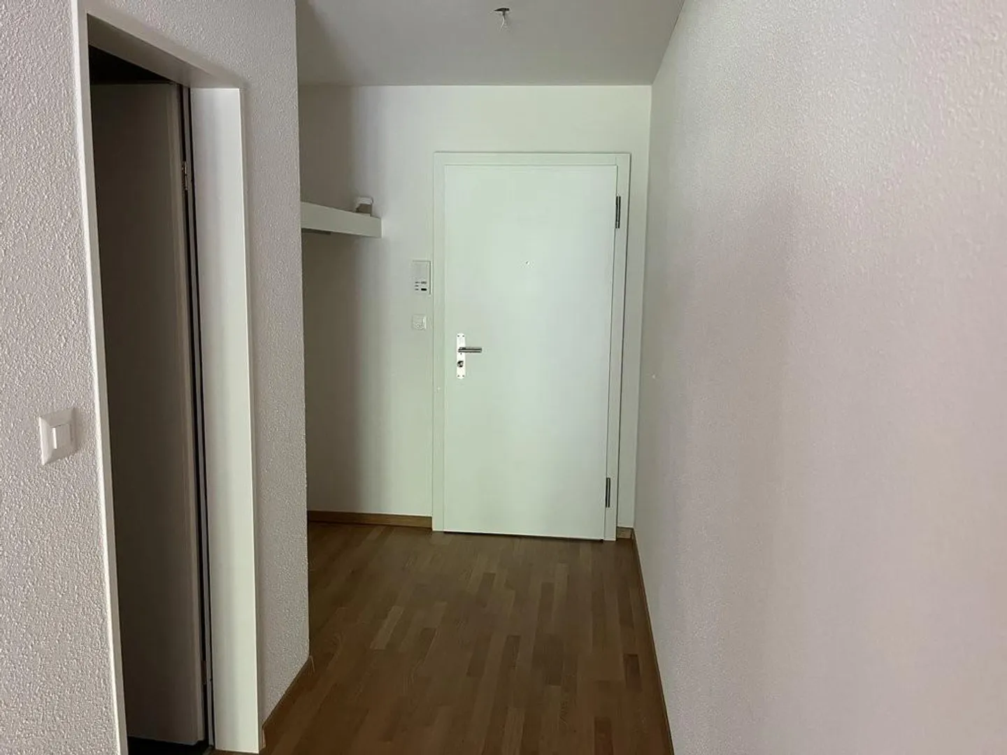 Charming 2.5 Room Apartment in St. Gallen - Photo 4 of 10
