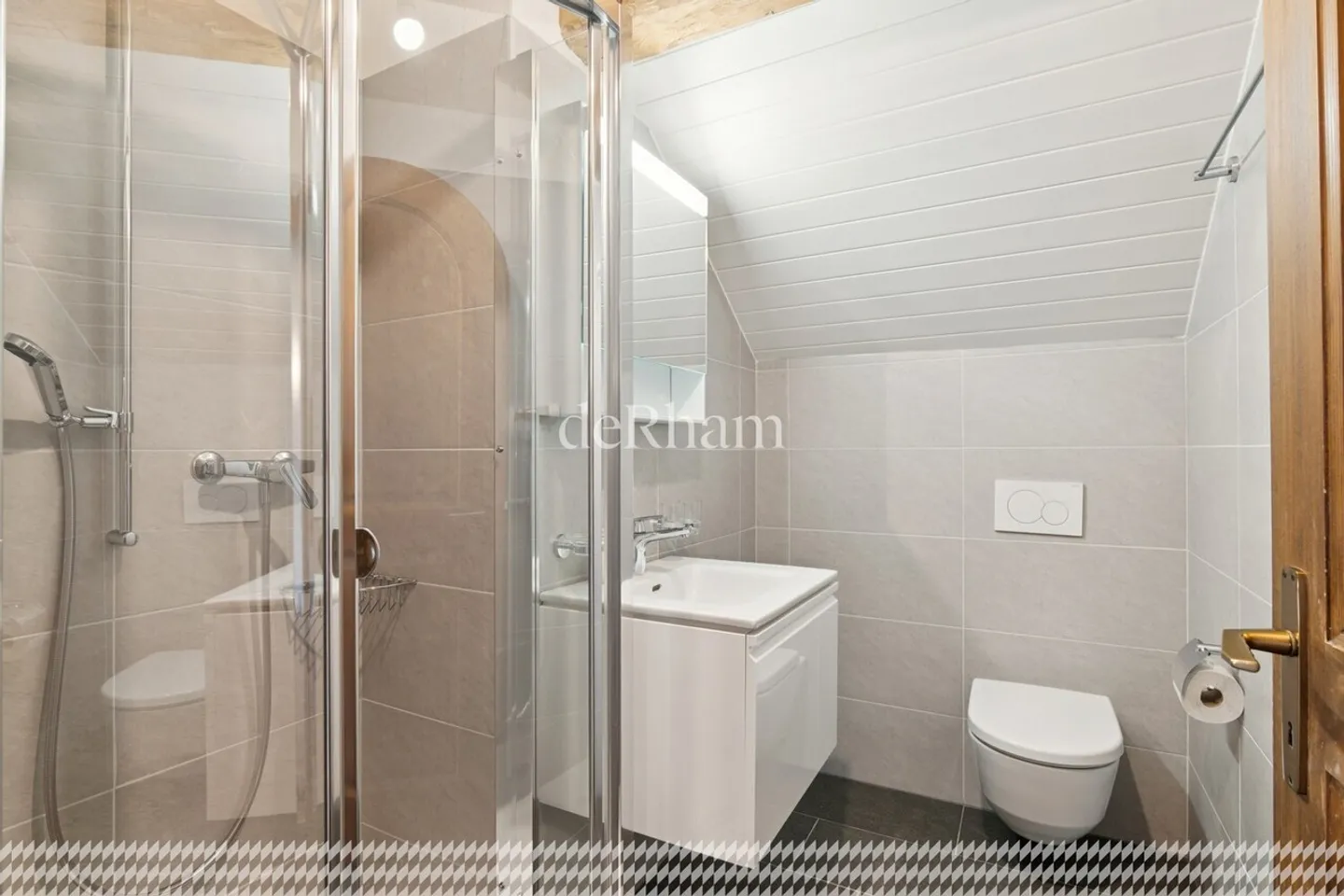 Einzigartige renovierte Immobilie von 311m² im Herzen der Natur - Foto 10 von 13