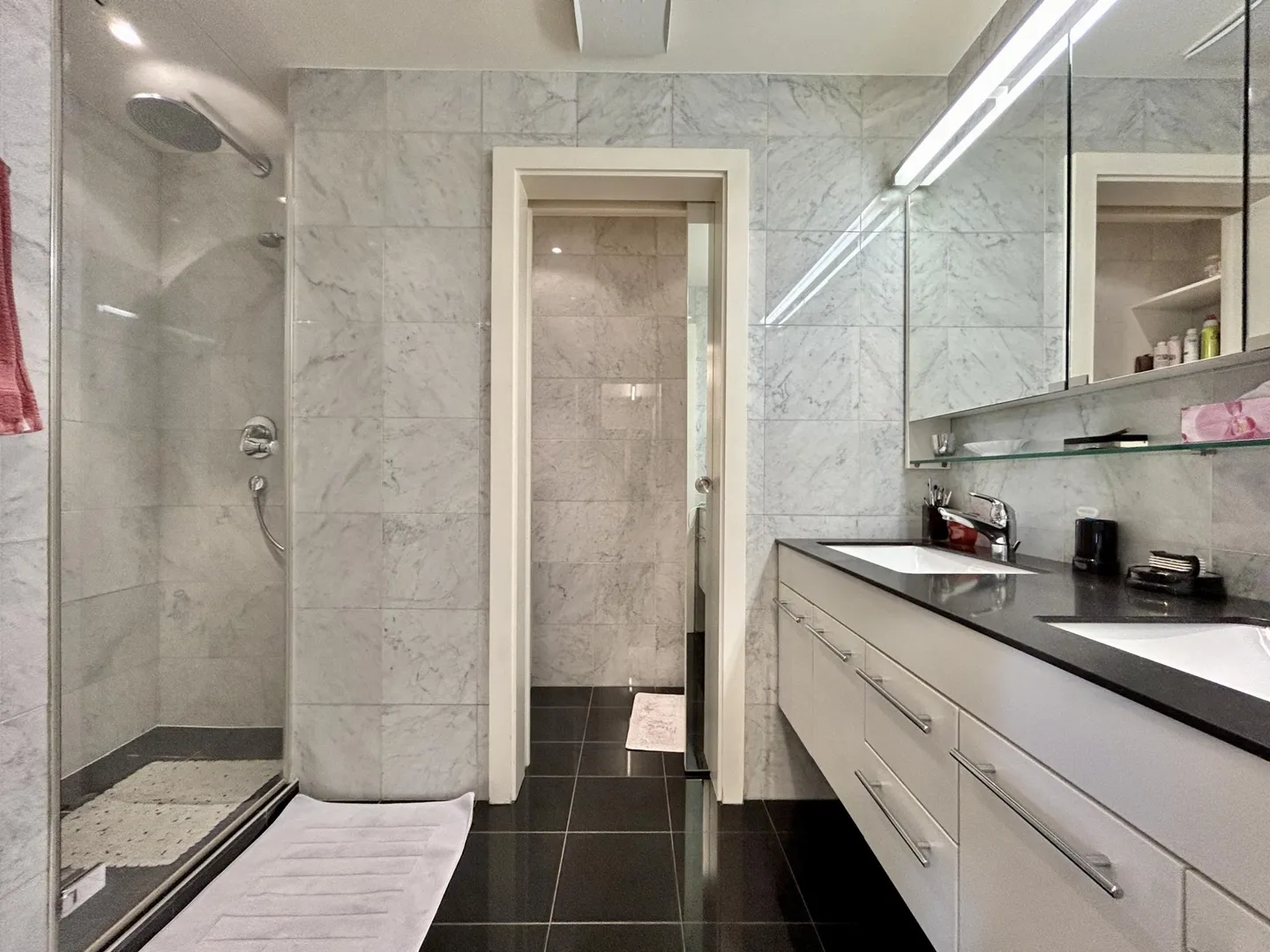 Raro: Elegante Attico-Duplex di alto livello nel cuore di Crans-Montana - Foto 13 di 33