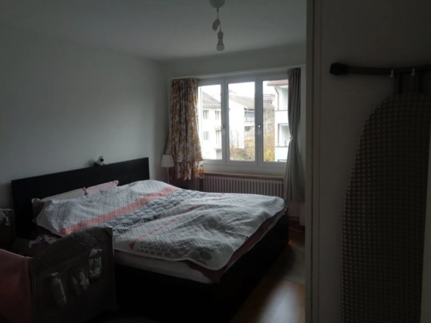 À la recherche d'un appartement lumineux et beau de 3,5 pièces à Bassersdorf - Photo 2 sur 11