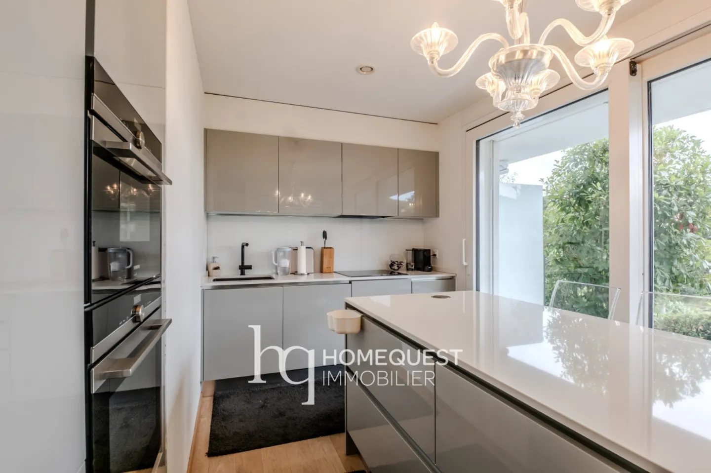 Appartement moderne avec terrasse - Photo 4 sur 10