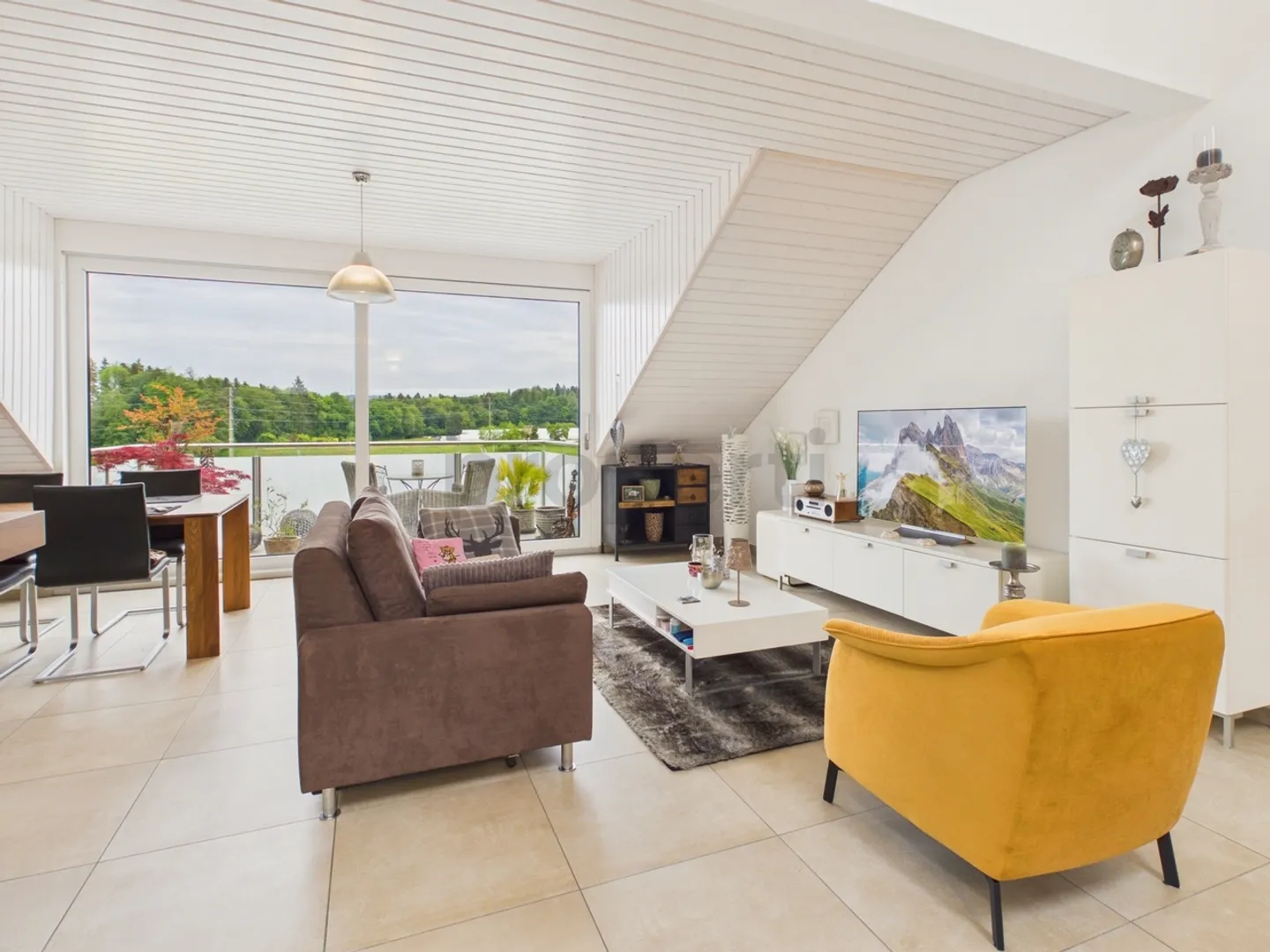 Moderne Attikawohnung in Kallnach - Foto 1 von 13