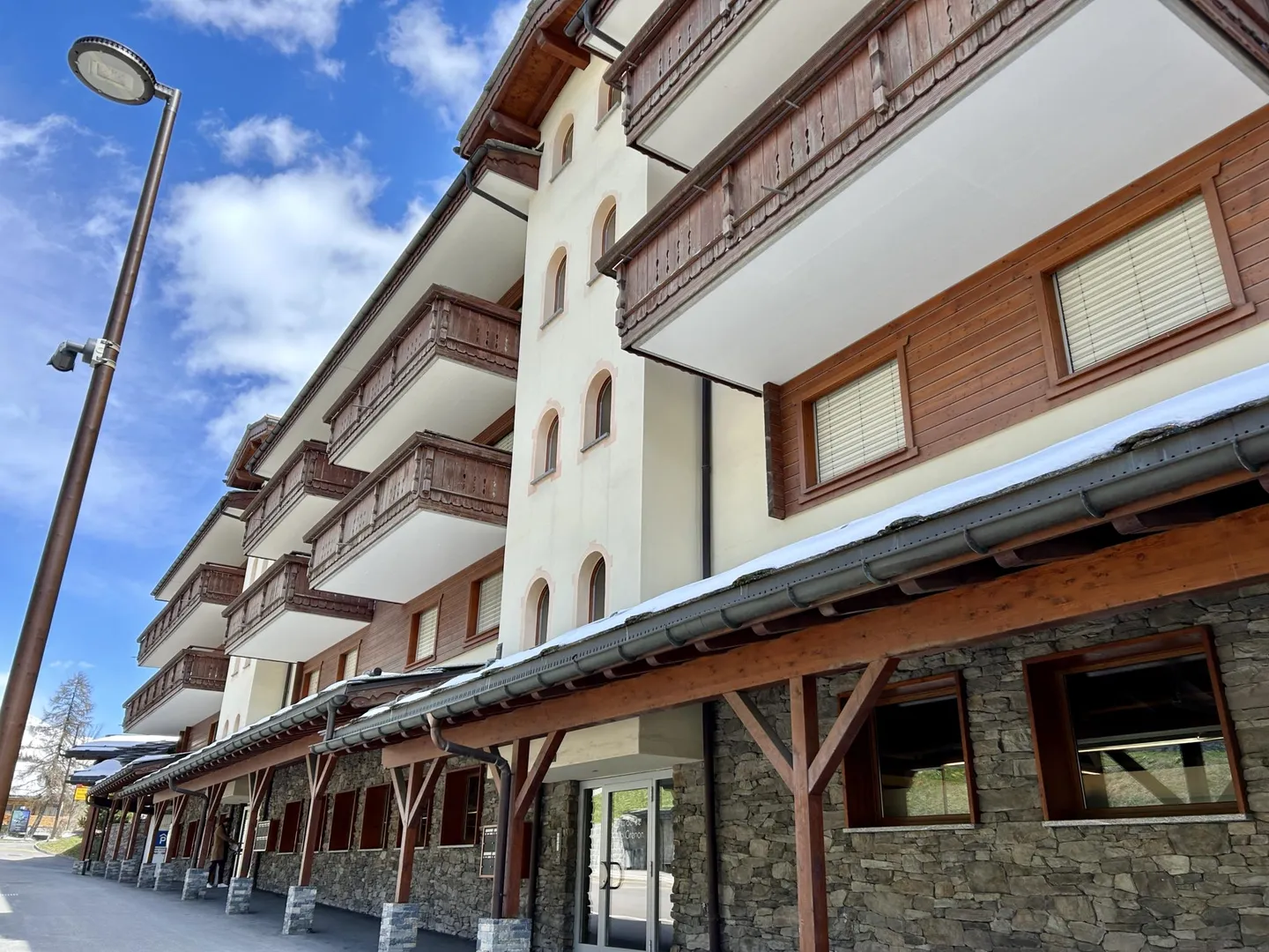 Raro: Elegante Attico-Duplex di alto livello nel cuore di Crans-Montana - Foto 33 di 33
