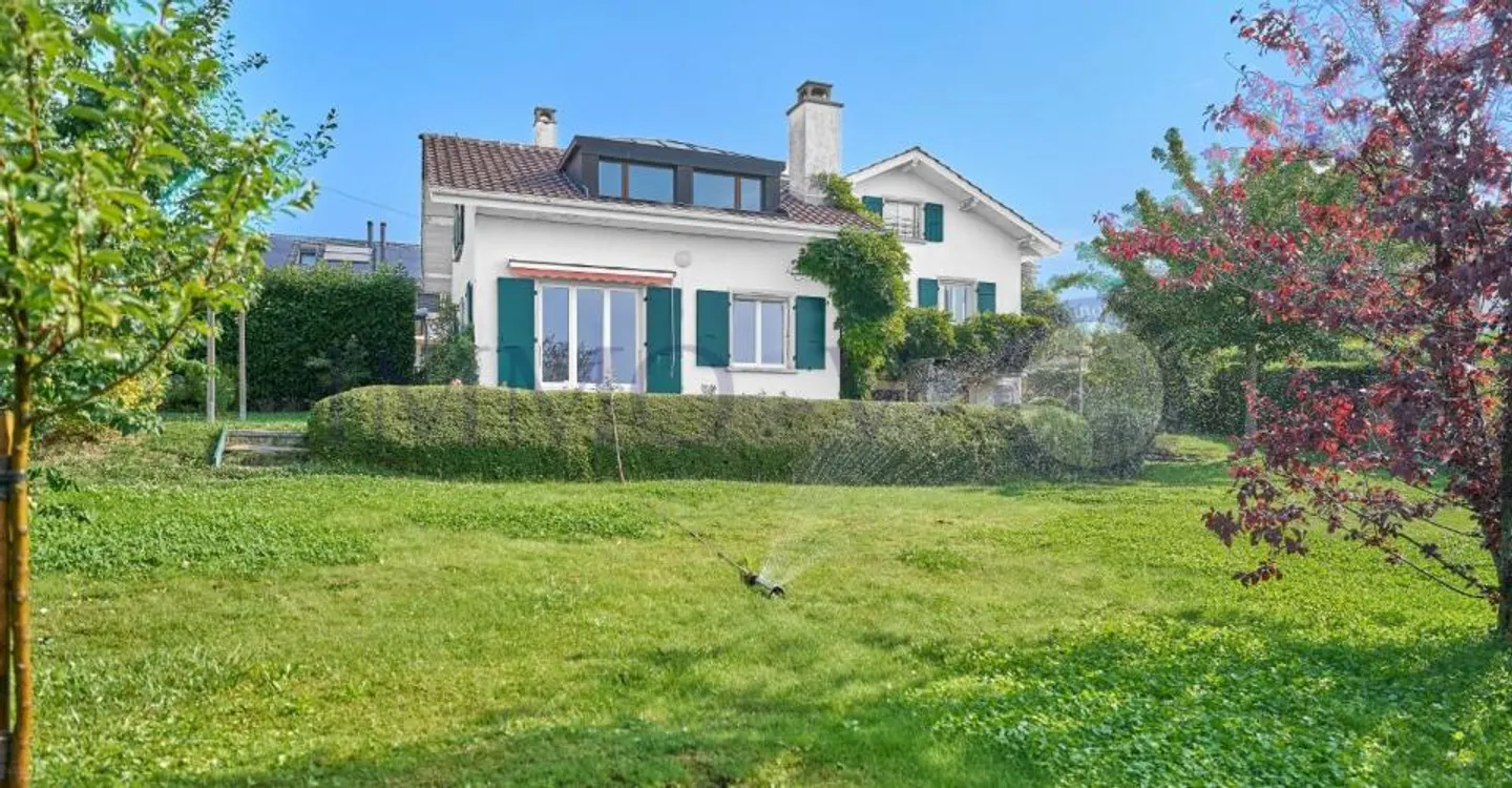 SPACIEUSE ET INDIVIDUELLE AVEC GRAND JARDIN - Foto 1 von 13