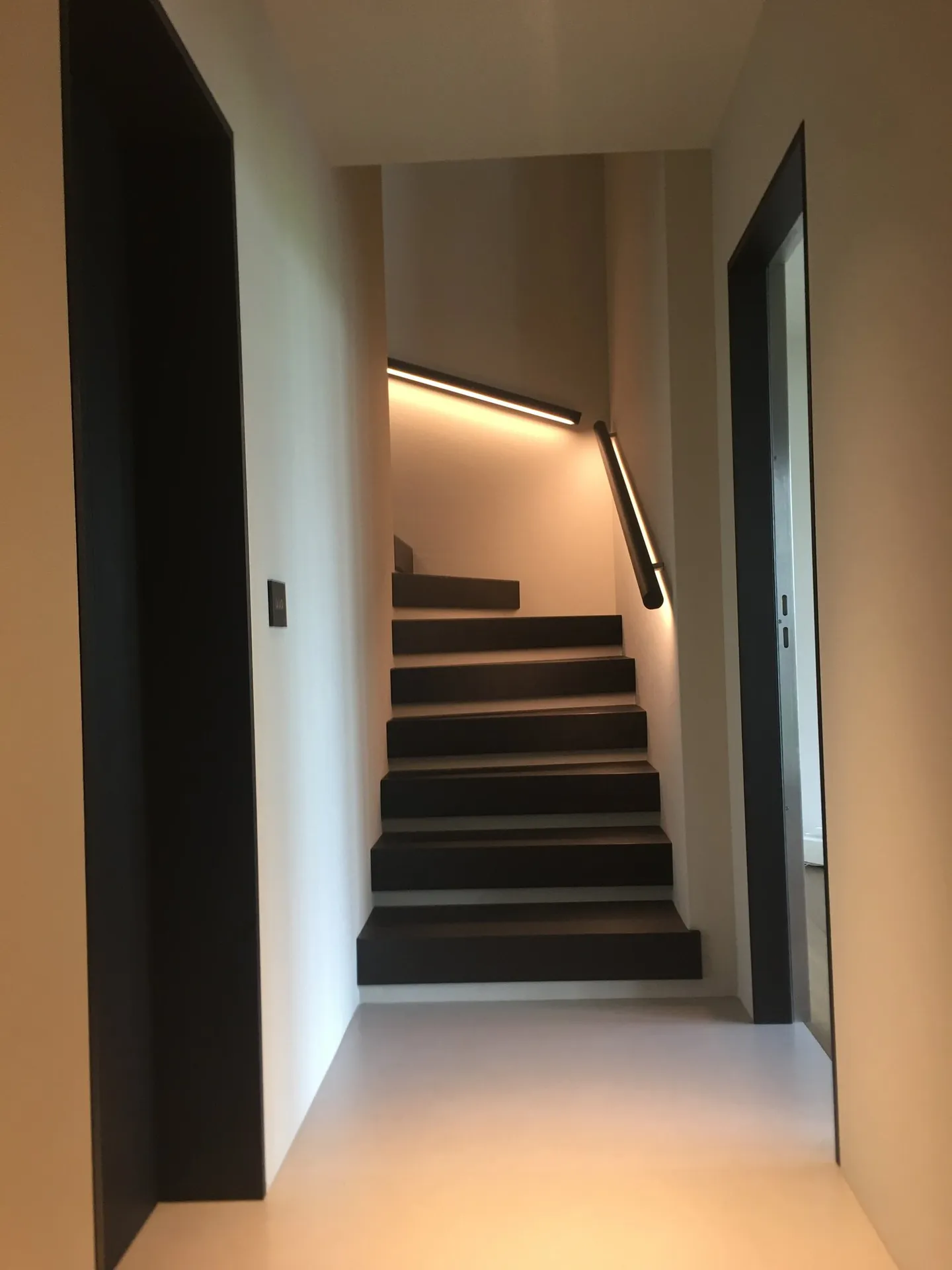 Modernes 4.5-Zimmer Doppeleinfamilienhaus mit See- und Bergsicht - Photo 12 sur 15