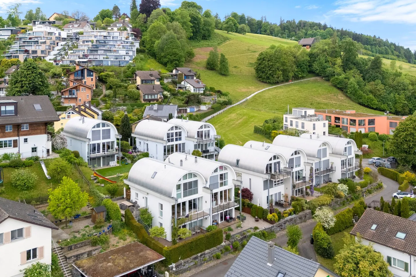 Modernes 4.5-Zimmer Doppeleinfamilienhaus mit See- und Bergsicht - Photo 13 sur 15