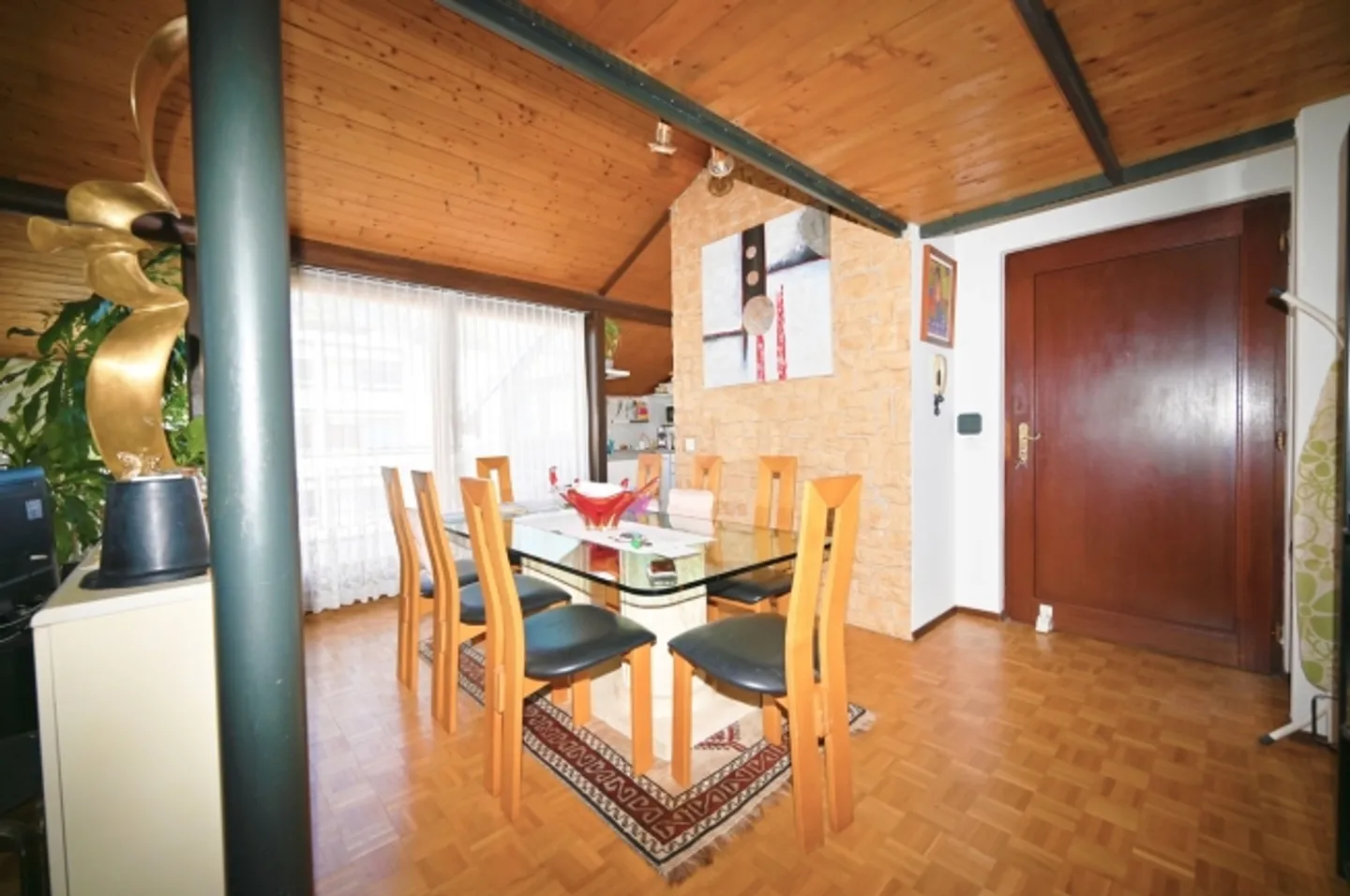 Bâtiment avec 2 appartements, jardin, garage et stockage - Photo 4 sur 15