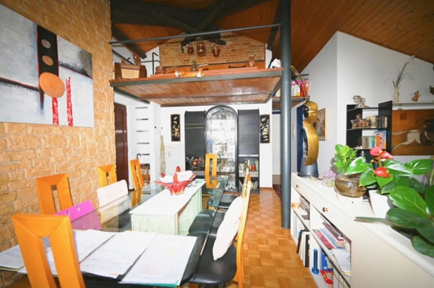 Bâtiment avec 2 appartements, jardin, garage et stockage - Photo 5 sur 15