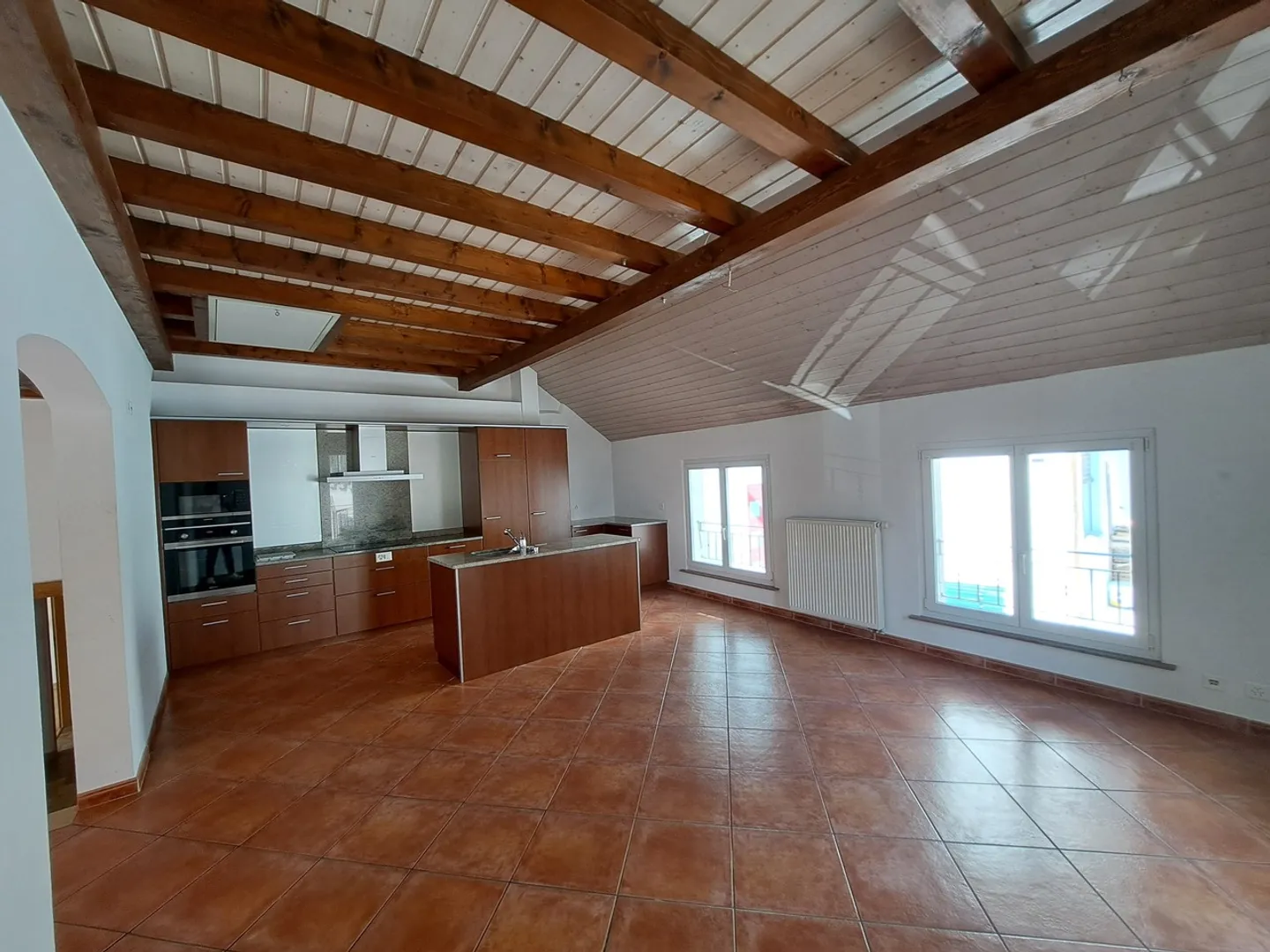 Stepped house for rent - Photo 4 of 13