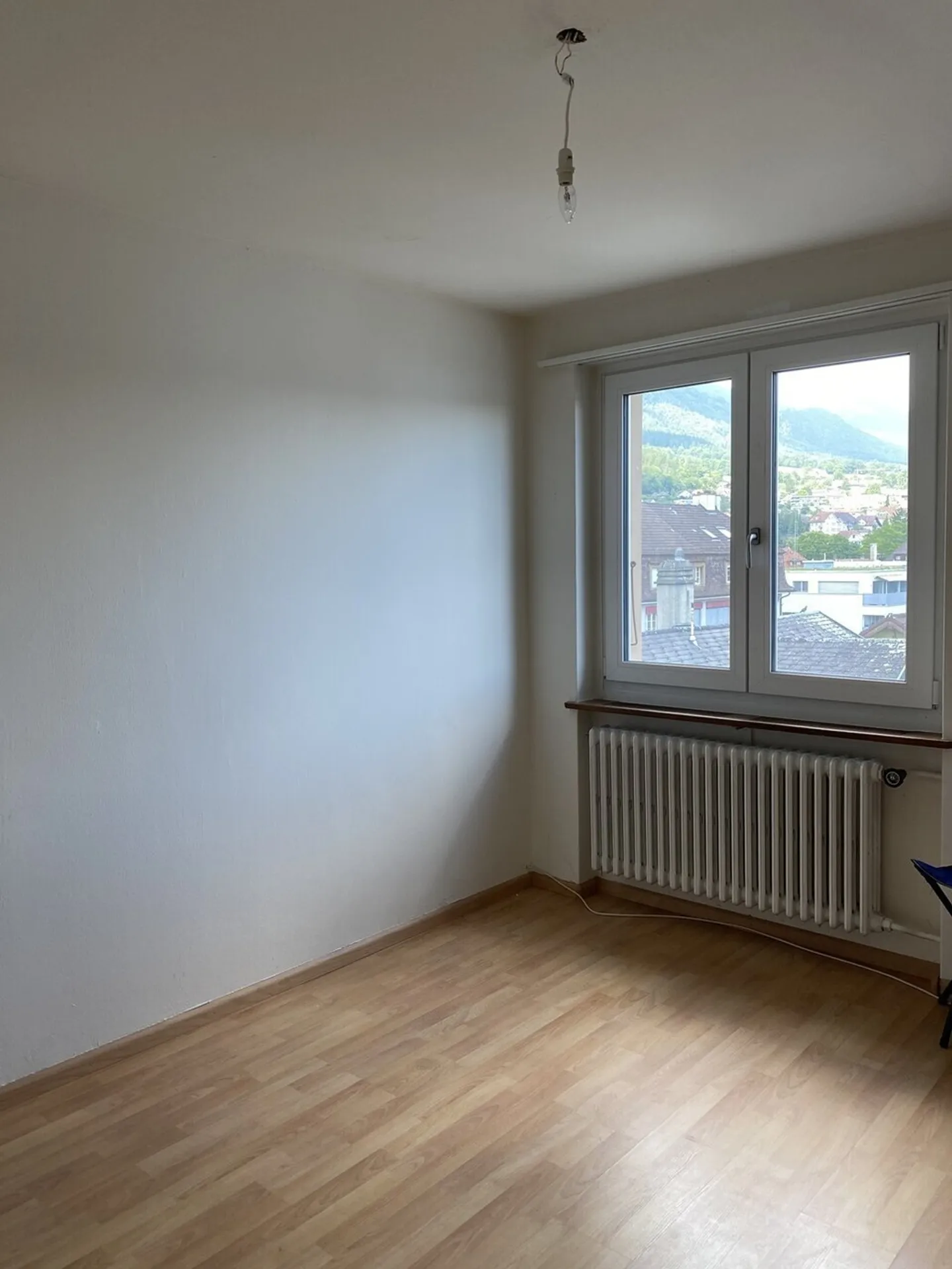 Situé au centre avec des chambres spacieuses - Photo 3 sur 5