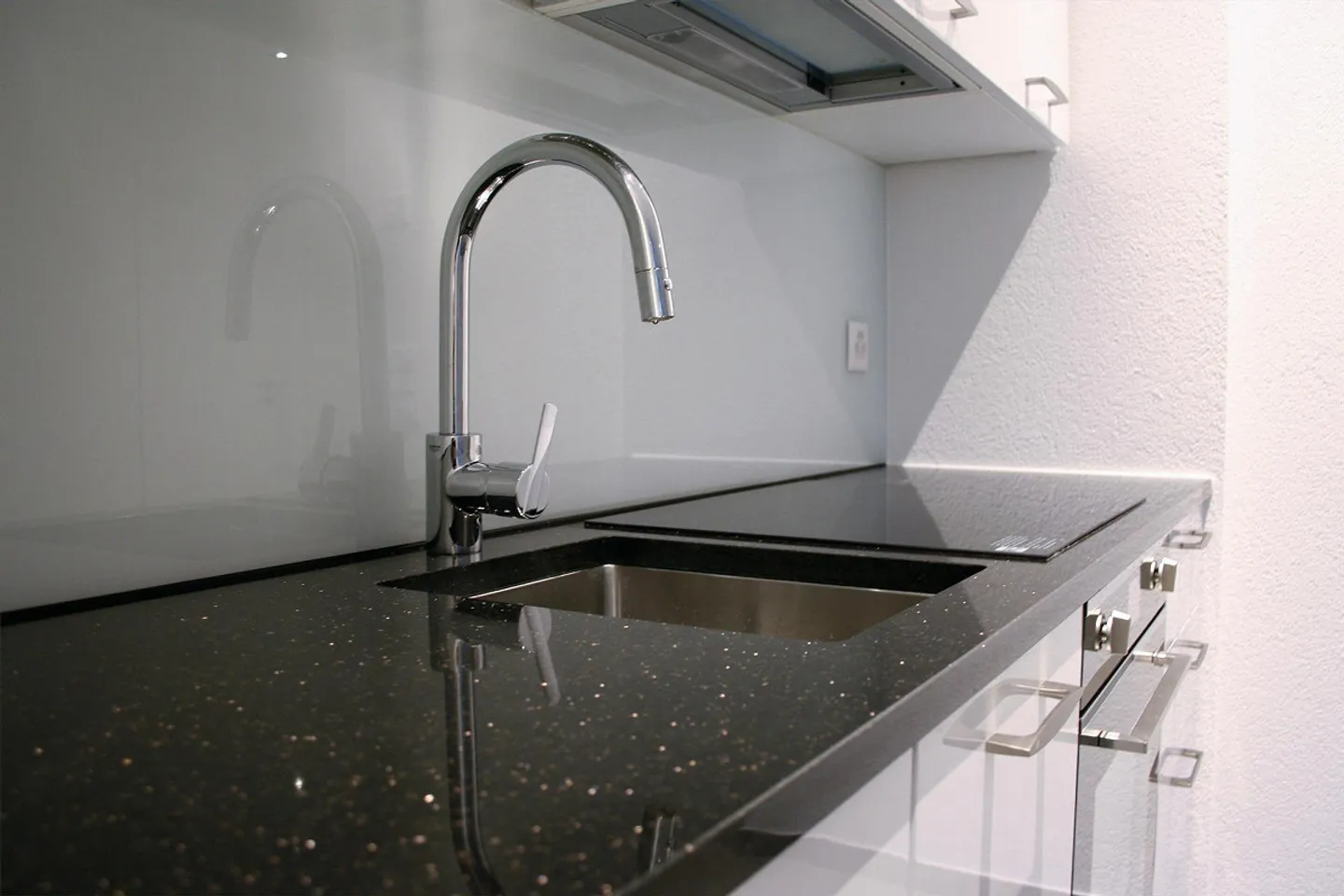 Neuwertige 2.5 Zimmer Wohnung in Sevelen! - Foto 3 von 6
