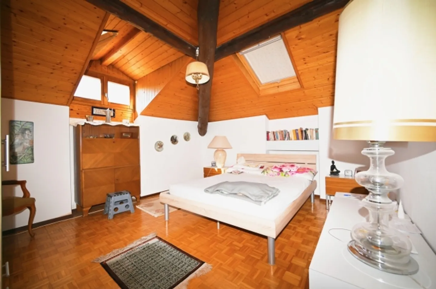 Bâtiment avec 2 appartements, jardin, garage et stockage - Photo 9 sur 15