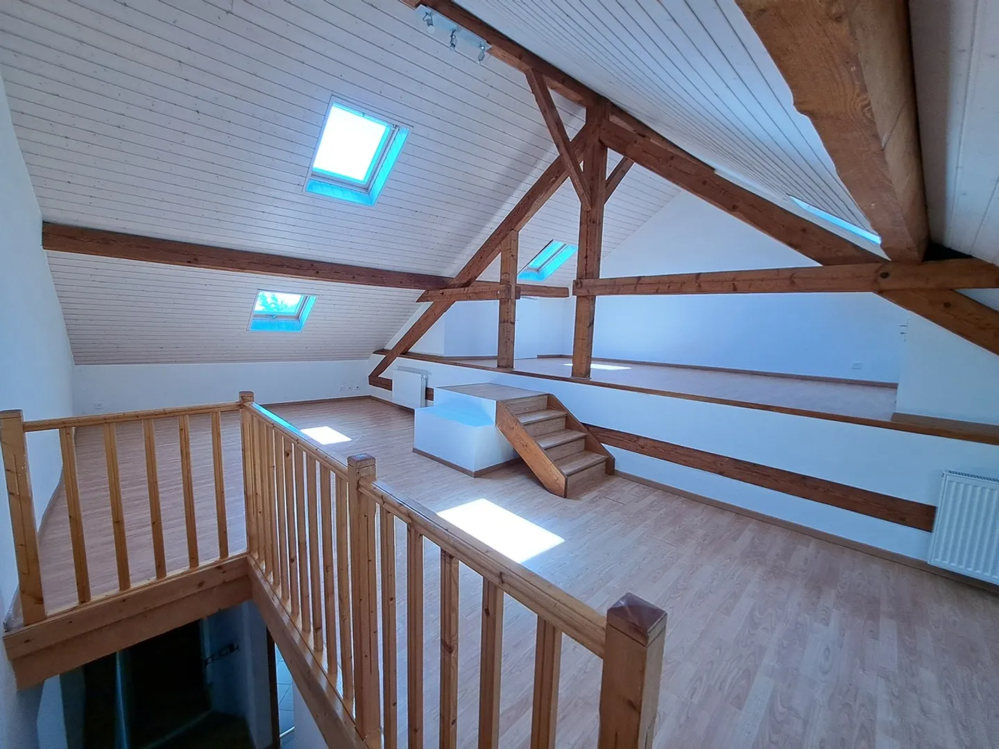 Stepped house for rent - Photo 11 of 13